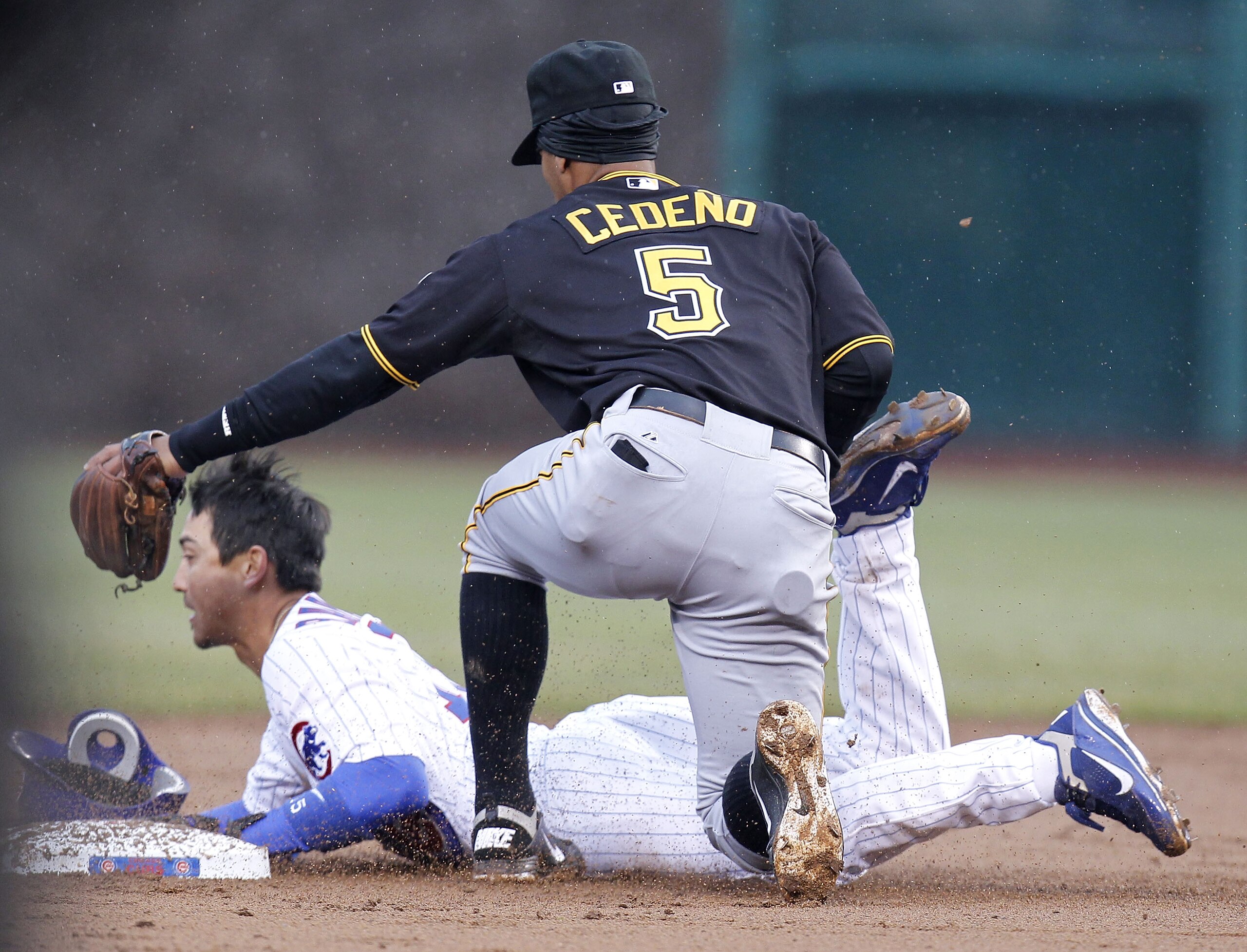 CHICAGO, IL - APRIL 01: Geovany Soto #5 of the Pittsburgh Pirates tags out Darwin Barney #15 of the Chicago Cubs as he tries to steal second base during opening day at Wrigley Field on April 1, 2011 in Chicago, Illinois. (Photo by Gregory Shamus/Getty I CHICAGO, IL - APRIL 01: Geovany Soto #5 of the Pittsburgh Pirates tags out Darwin Barney #15 of the Chicago Cubs as he tries to steal second base during opening day at Wrigley Field on April 1, 2011 in Chicago, Illinois. (Photo by Gregory Shamus/Getty I