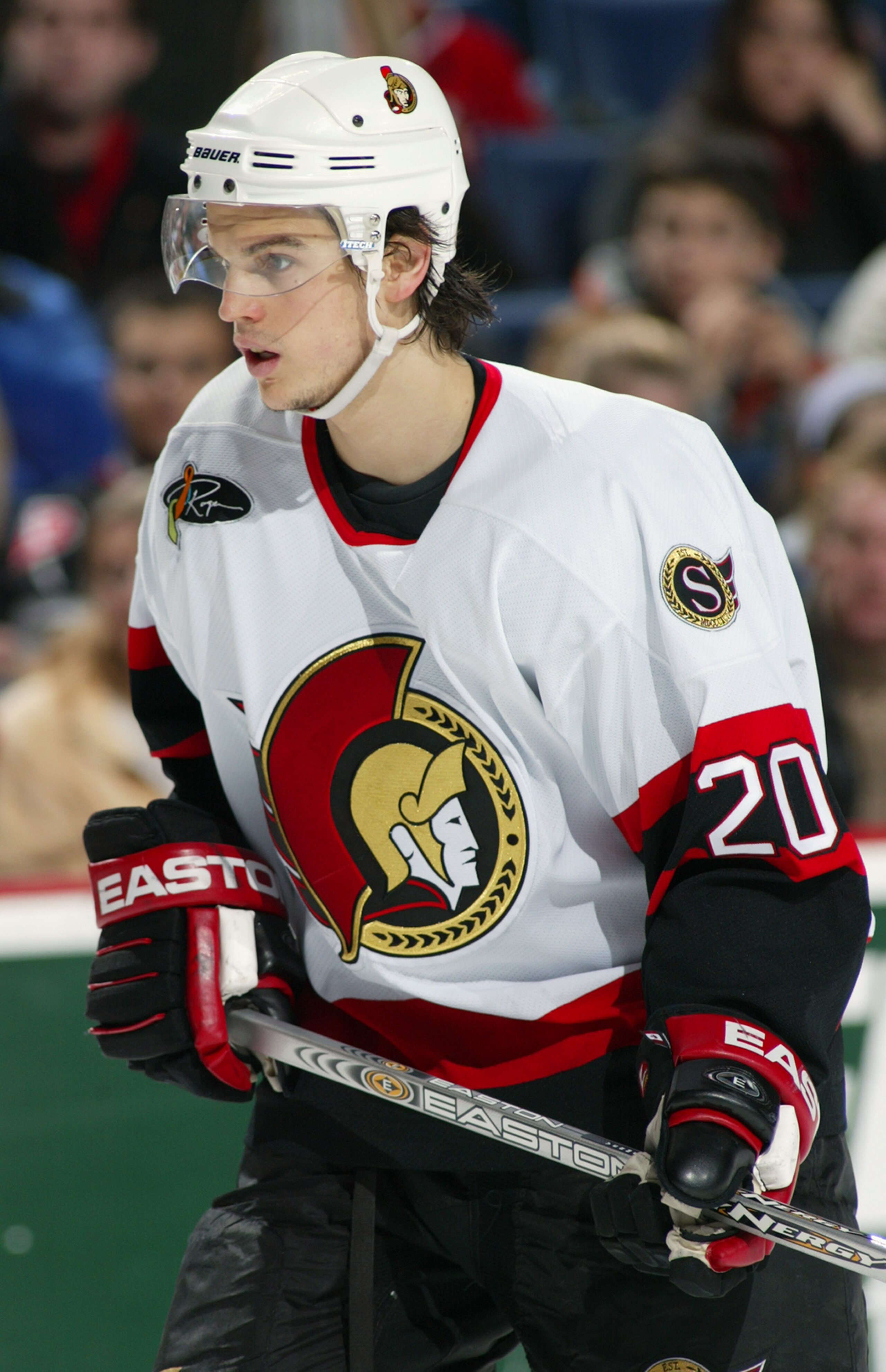 BUFFALO, NY - DECEMBER 23:  Left wing Magnus Arvedson #20 of the Ottawa Senators skates on the ice during the game against the Buffalo Sabres at HSBC Arena on December 23, 2003 in Buffalo, New York.  The game ended in a 2-2 tie.  (Photo by Rick Stewart/Ge
