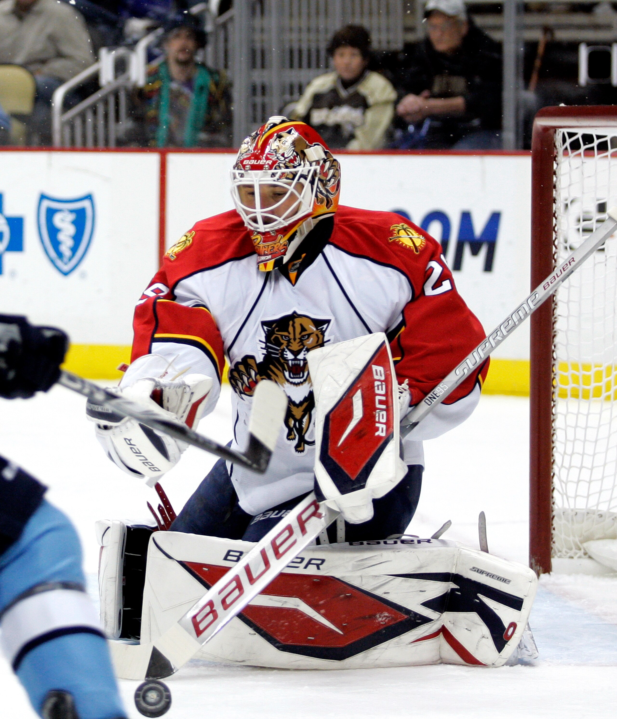 PITTSBURGH, PA - MARCH 27: Tomas Vokoun #29 of the Florida Panthers makes a save against the Pittsburgh Penguins at Consol Energy Center on March 27, 2011 in Pittsburgh, Pennsylvania. (Photo by Justin K. Aller/Getty Images)