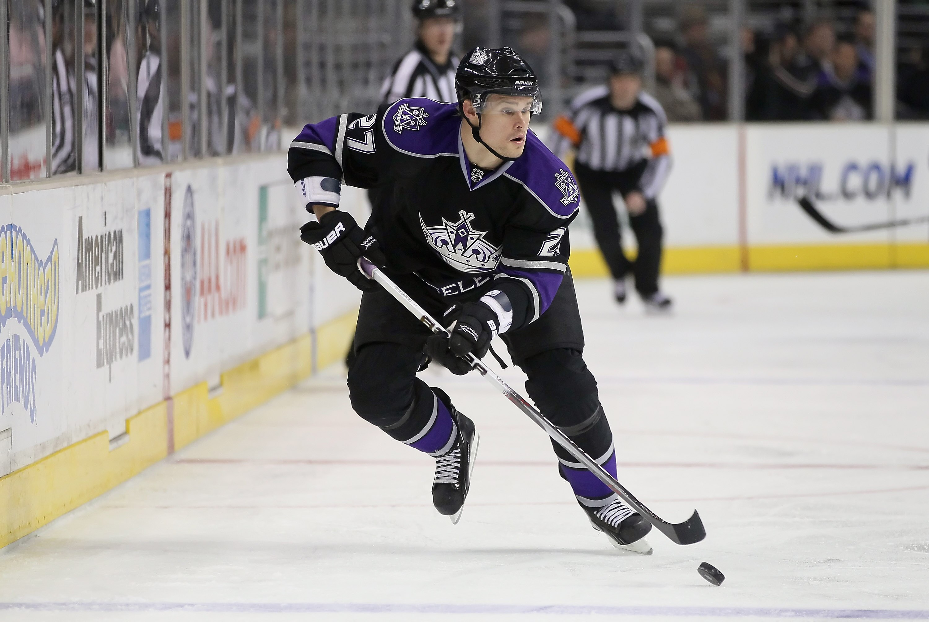 LOS ANGELES, CA - FEBRUARY 26:  Alexei Ponikarovsky #27 of the Los Angeles Kings skates against the Colorado Avalanche at Staples Center on February 26, 2011 in Los Angeles, California.  (Photo by Jeff Gross/Getty Images)