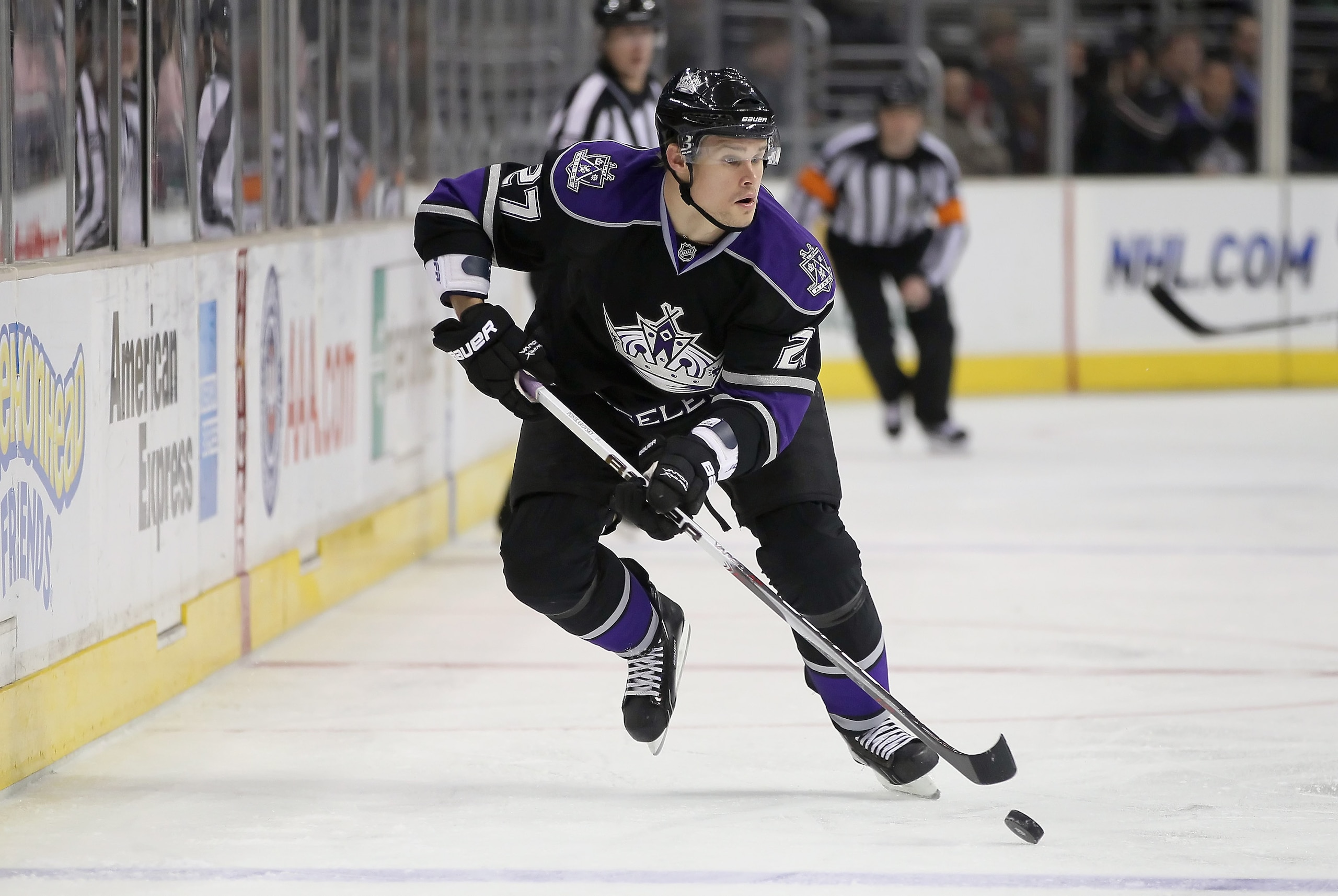 LOS ANGELES, CA - FEBRUARY 26:  Alexei Ponikarovsky #27 of the Los Angeles Kings skates against the Colorado Avalanche at Staples Center on February 26, 2011 in Los Angeles, California.  (Photo by Jeff Gross/Getty Images)
