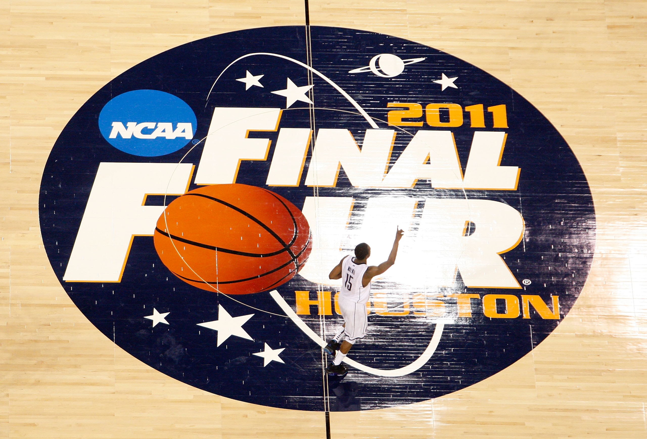 HOUSTON, TX - APRIL 02:  Kemba Walker #15 of the Connecticut Huskies reacts towards the end of the game against the Kentucky Wildcats during the National Semifinal game of the 2011 NCAA Division I Men's Basketball Championship at Reliant Stadium on April