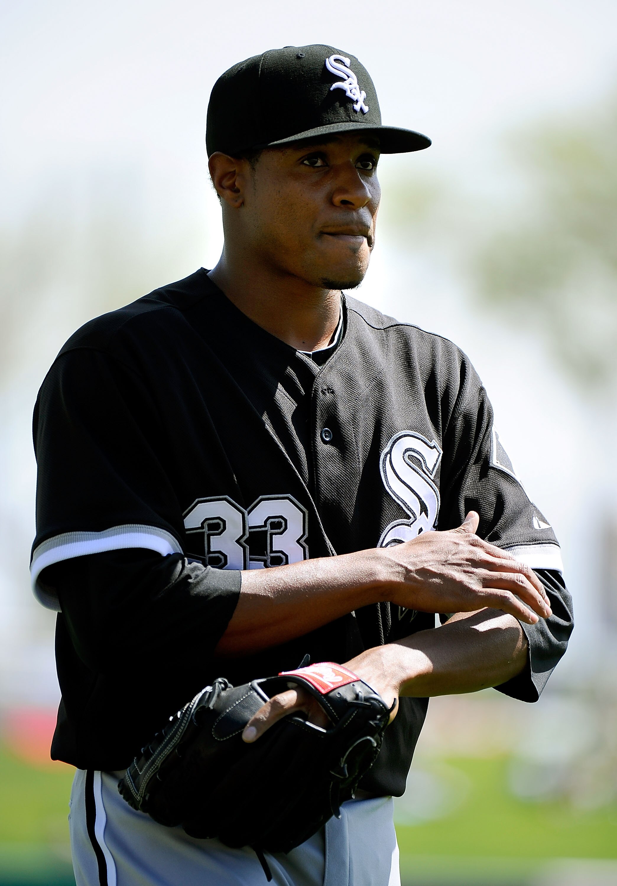 PHOENIX, AZ - MARCH 17:  Pitcher Edwin Jackson #33 of the Chicago White Sox warms up in the bullpen before playing the Milwaukee Brewers during the spring training game at Maryvale Baseball Park on March 17, 2011 in Phoenix, Arizona.  (Photo by Kevork Dja