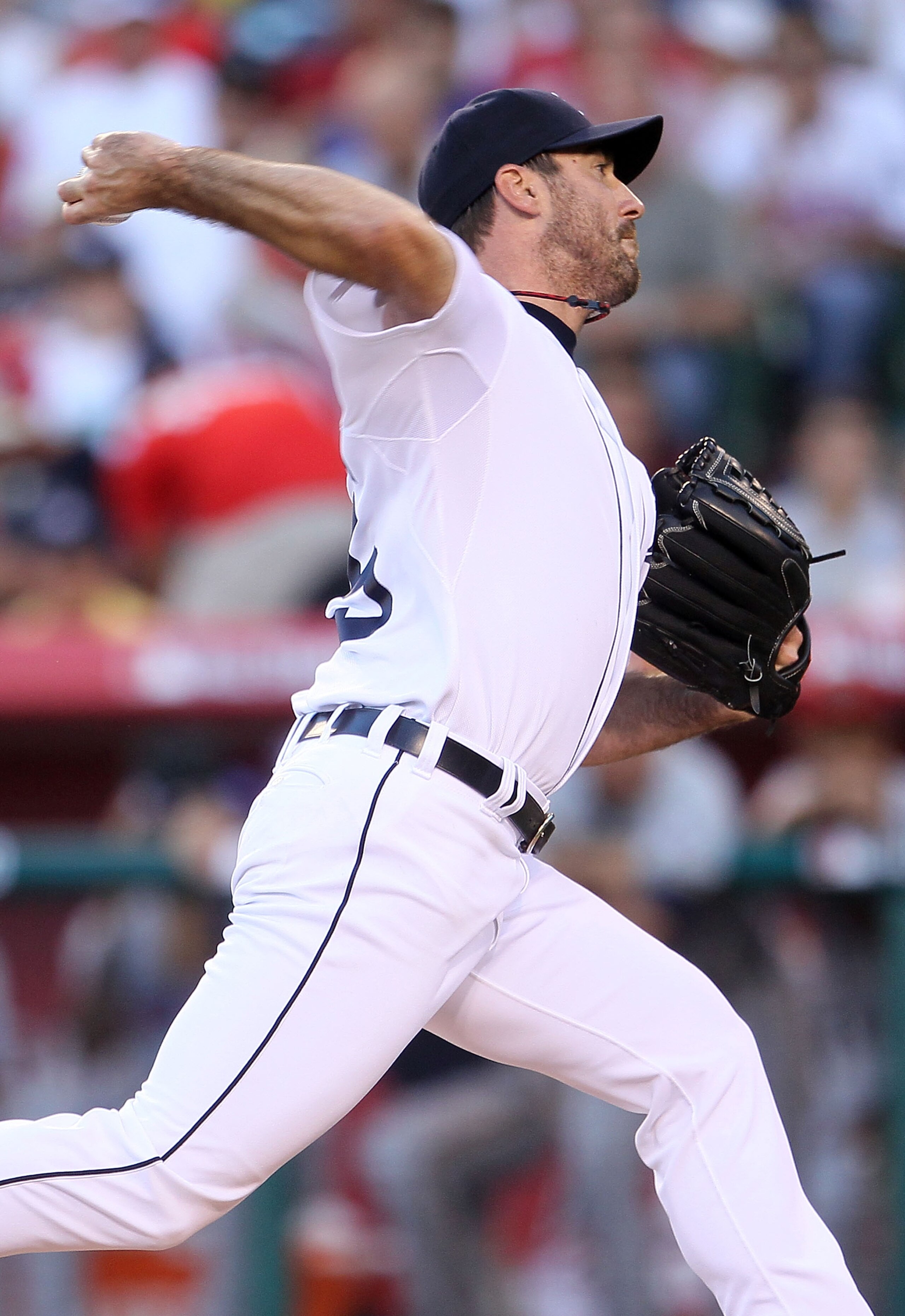 ANAHEIM, CA - JULY 13:  American League All-Star Justin Verlander #35 of the Detroit Tigers throws a ptich during the 81st MLB All-Star Game at Angel Stadium of Anaheim on July 13, 2010 in Anaheim, California.  (Photo by Jeff Gross/Getty Images)