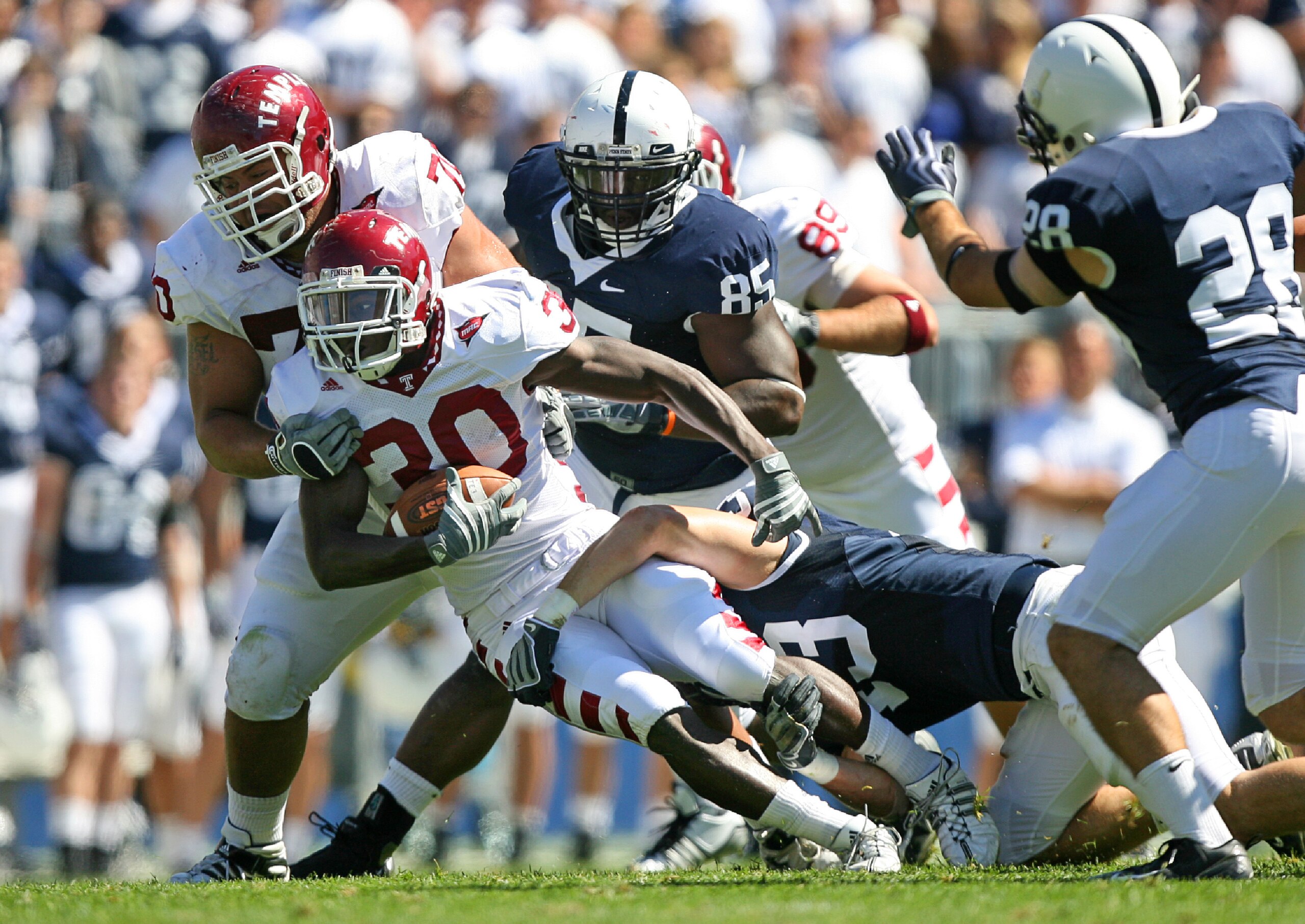 STATE COLLEGE, PA - SEPTEMBER 19: Running back Bernard Pierce #30 of the Temple Owls carries the ball during a game against the Penn State Nittany Lions on September 19, 2009 at Beaver Stadium in State College, Pennsylvania. (Photo by Hunter Martin/Getty STATE COLLEGE, PA - SEPTEMBER 19: Running back Bernard Pierce #30 of the Temple Owls carries the ball during a game against the Penn State Nittany Lions on September 19, 2009 at Beaver Stadium in State College, Pennsylvania. (Photo by Hunter Martin/Getty