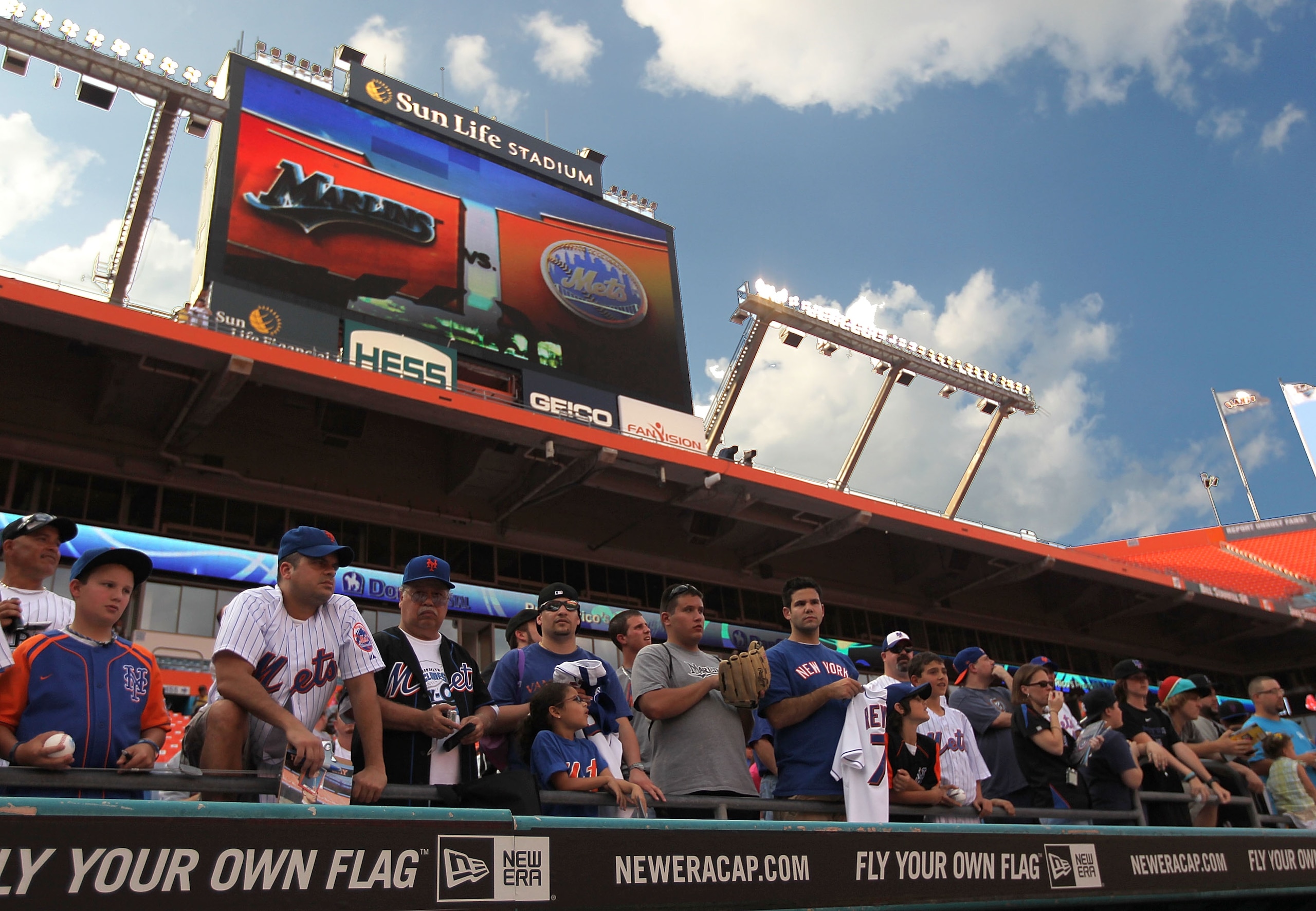 MIAMI GARDENS, FL - APRIL 01: New York Mets fans watch batting practice during opening day against the Florida Marlins at Sun Life Stadium on April 1, 2011 in Miami Gardens, Florida.  (Photo by Mike Ehrmann/Getty Images)