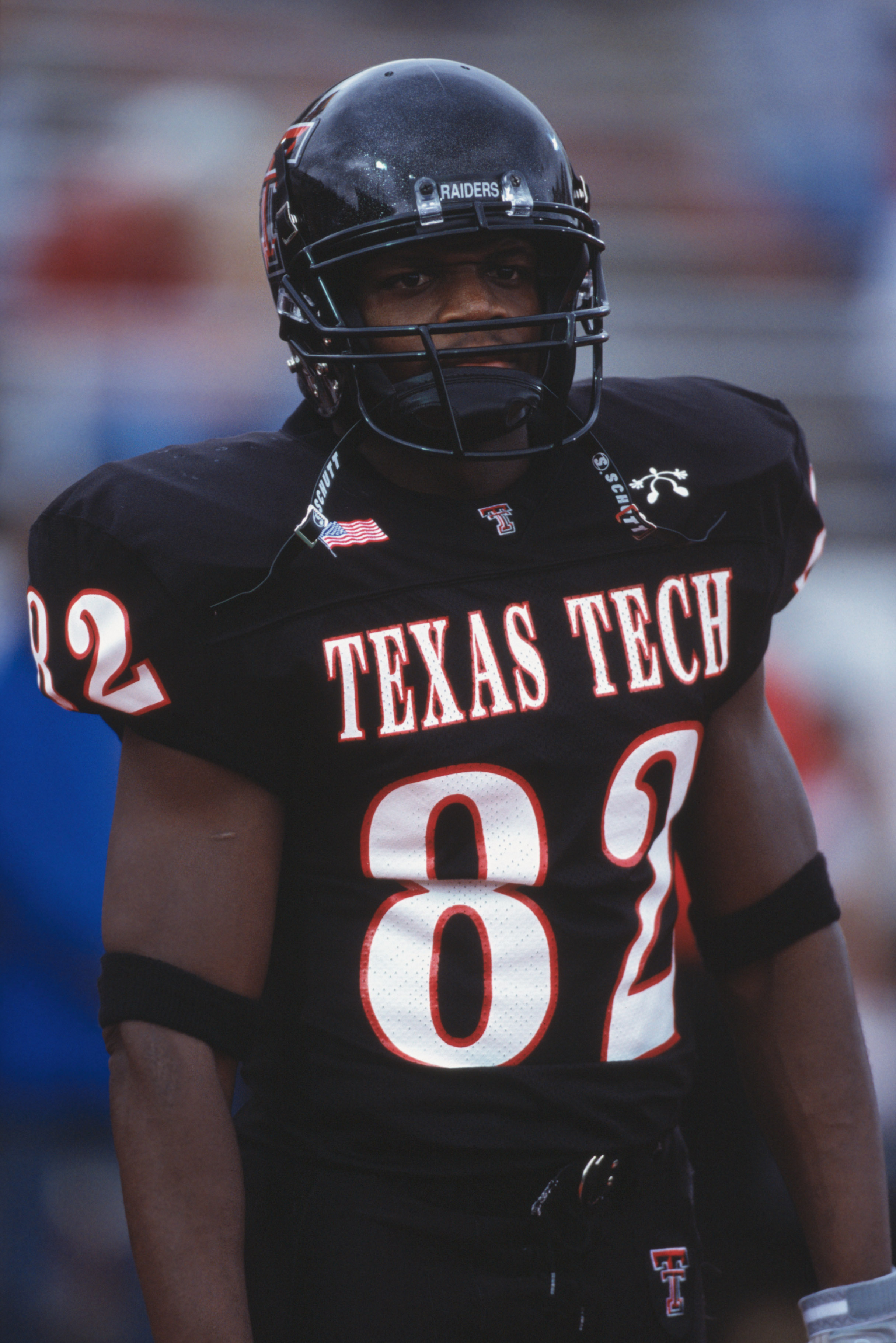 17 Nov 2001:  Wide Receiver Carlos Francis #82 of the Texas Tech Red Raiders looks on during warmups before the Big 12 game against the Oklahoma Sooners at SBC Jones Stadium in Lubbock, Texas.  Oklahoma defeated Texas Tech 30-136.  Mandatory Credit:  Rona