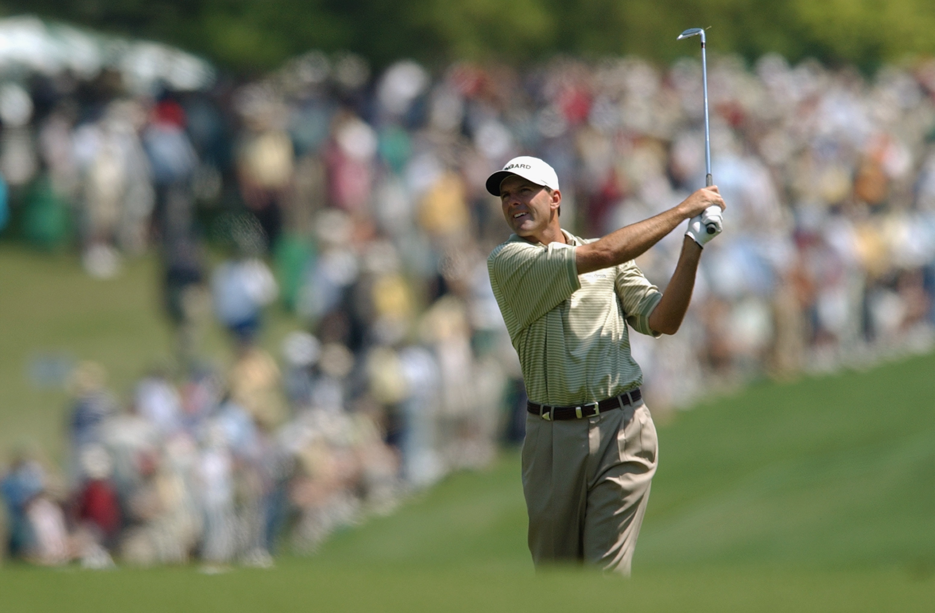 AUGUSTA, GA - APRIL 13:  Len Mattiace of the USA plays his second shot on the 1st hole during the final round of the 2003 Masters Tournament at the Augusta National Golf Club in Augusta, Georgia on April 13, 2003. (Photo by Harry How/Getty Images)