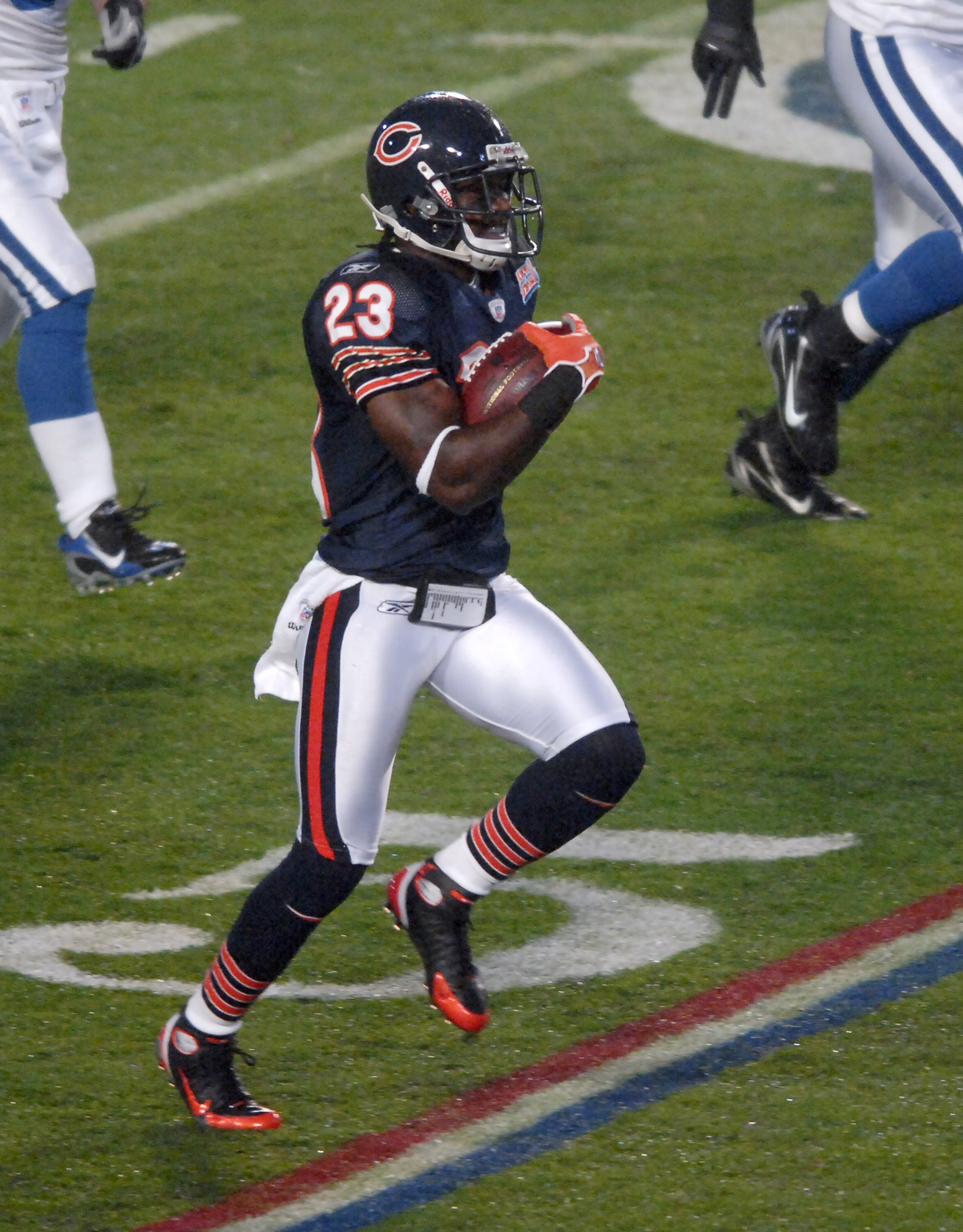 Bears Devin Hester returns the opening kick-off for a touchdown during Super Bowl XLI between the Indianapolis Colts and Chicago Bears at Dolphins Stadium in Miami, Florida on February 4, 2007. (Photo by Steve Grayson/Getty Images)