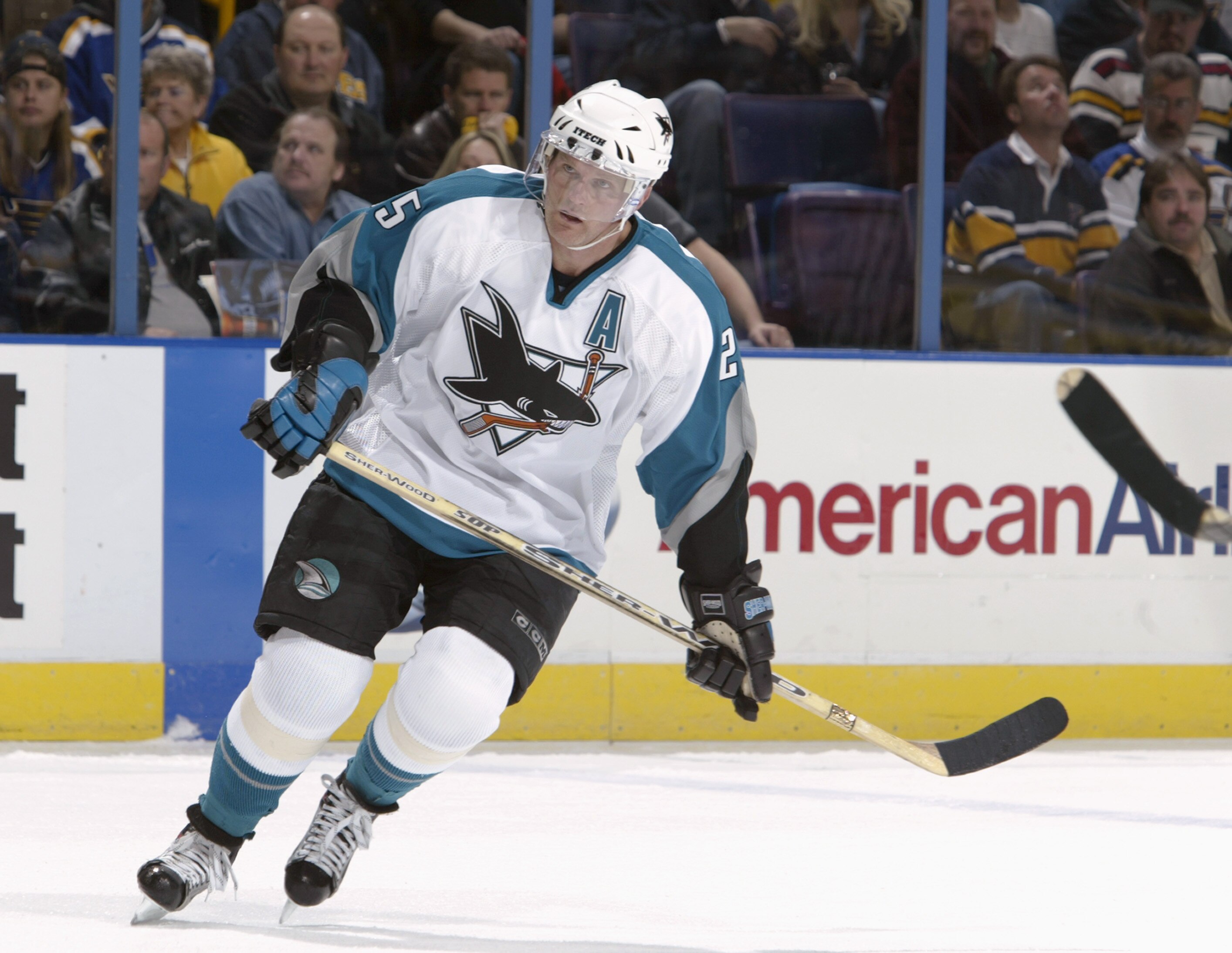 ST. LOUIS - APRIL 12:  Vincent Damphousse #25 of the San Jose Sharks skates against the St. Louis Blues in game three of the Western Conference Quarterfinals on April 12, 2004 at the Savvis Center in St. Louis, Missouri.  The Blues defeated the Sharks 4-1