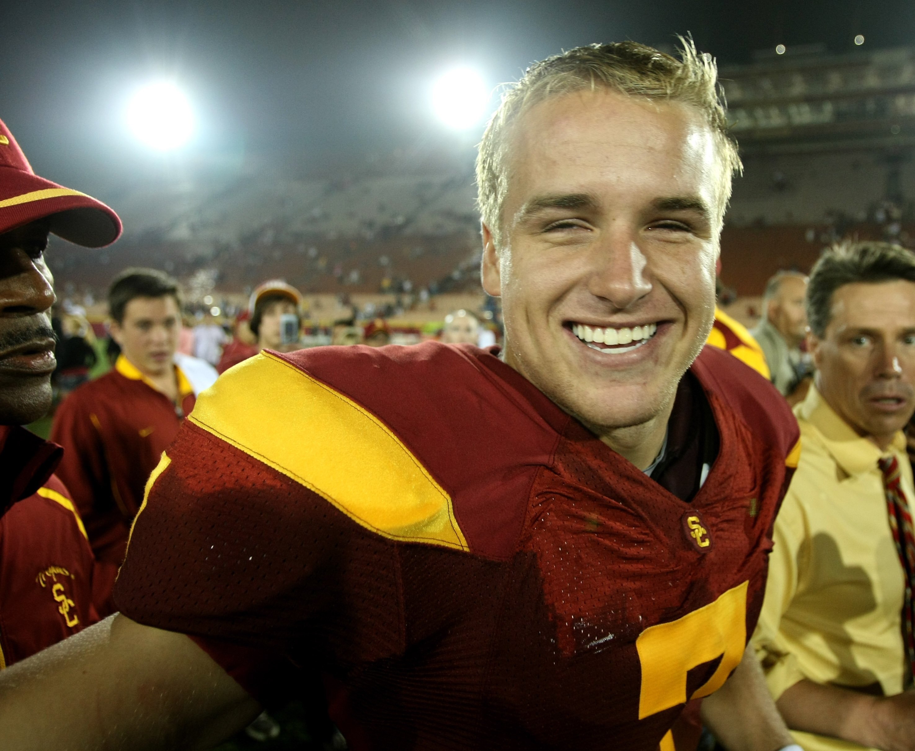 LOS ANGELES, CA - SEPTEMBER 26:  Quarterback Matt Barkley #7 of the USC Trojans smiles as he leaves the field after the game with the Washingotn State Cougars on September 23, 2009 at the Los Angeles Coliseum in Los Angeles, California.  (Photo by Stephen