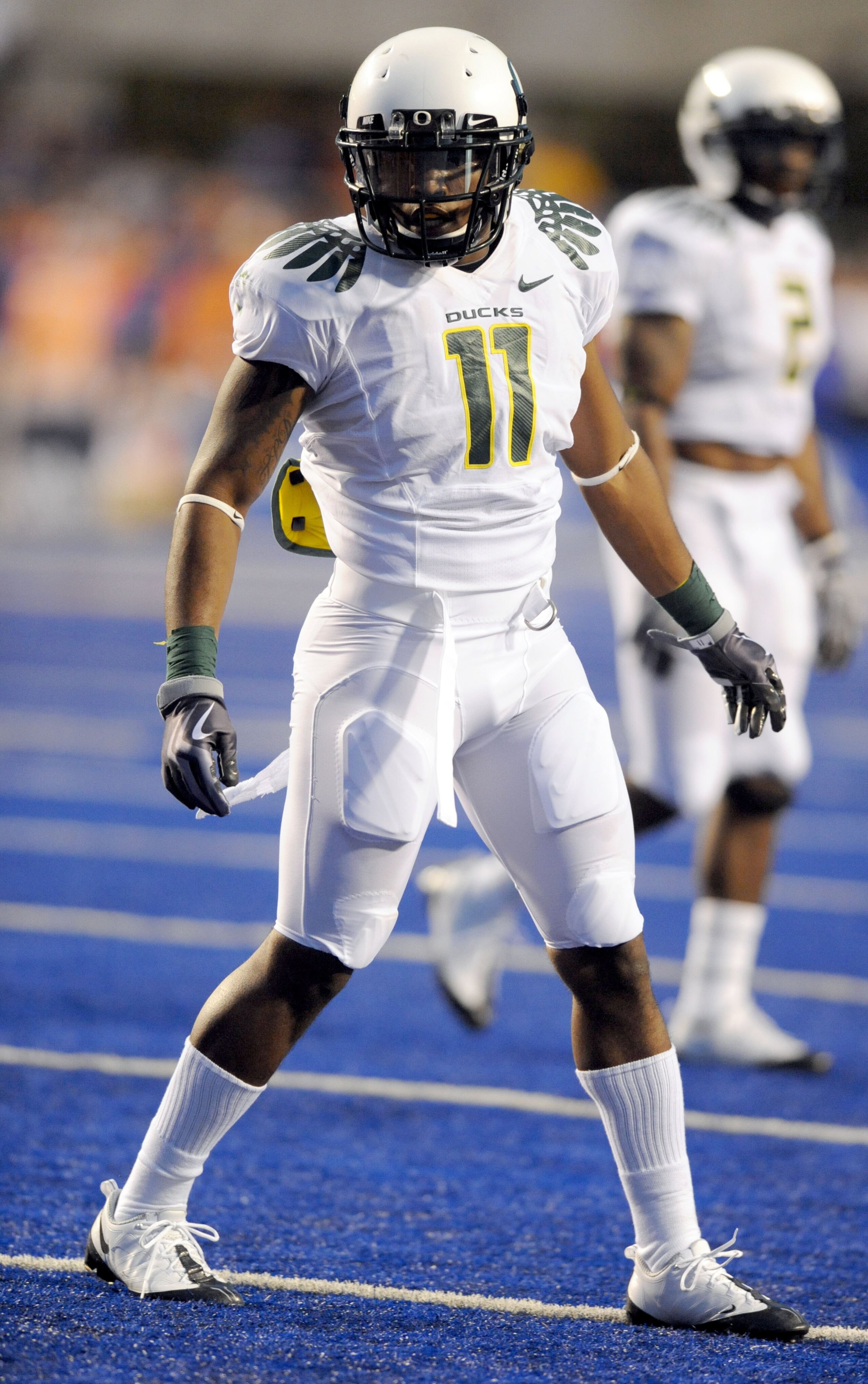 BOISE, ID - SEPTEMBER 3: Linebacker Eddie Pleasant #11 of the Oregon Ducks gets set for play in the first quarter of the game on September 3, 2009 at Bronco Stadium in Boise, Idaho. Boise State won the game 19-8. (Photo by Steve Dykes/Getty Images)