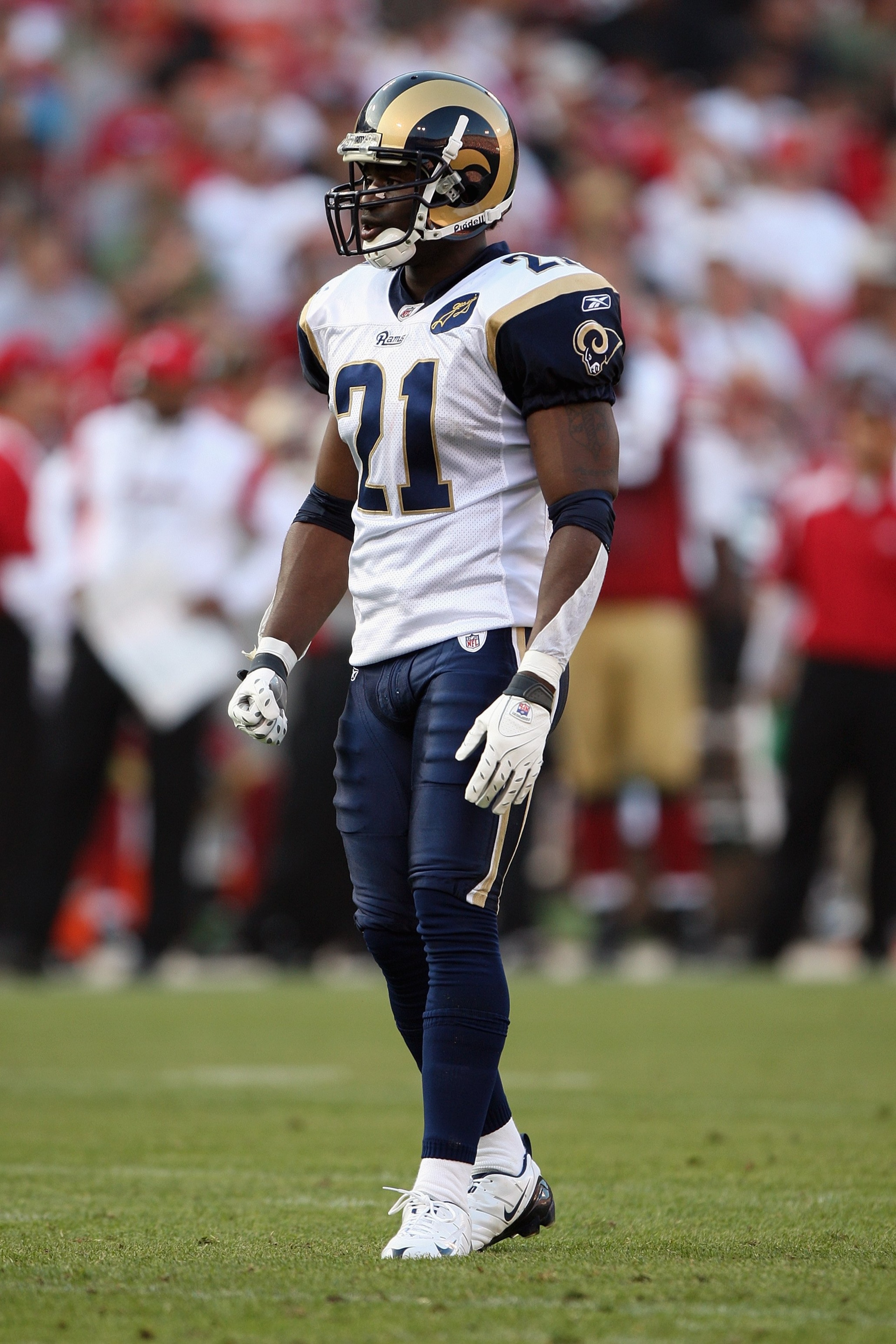 SAN FRANCISCO - NOVEMBER 16:  Oshiomogho Atogwe #21 of the St. Louis Rams looks on during the game against the San Francisco 49ers on November 16, 2008 at Candlestick Park in San Francisco, California. (Photo by Jed Jacobsohn/Getty Images)