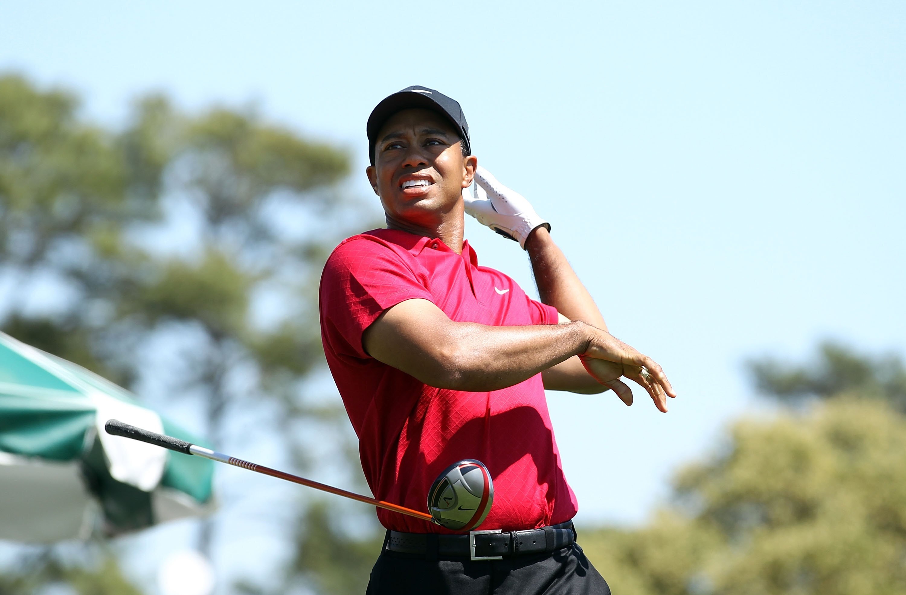 AUGUSTA, GA - APRIL 11:  Tiger Woods during the final round of the 2010 Masters Tournament at Augusta National Golf Club on April 11, 2010 in Augusta, Georgia.  (Photo by Streeter Lecka/Getty Images for Golf Week)