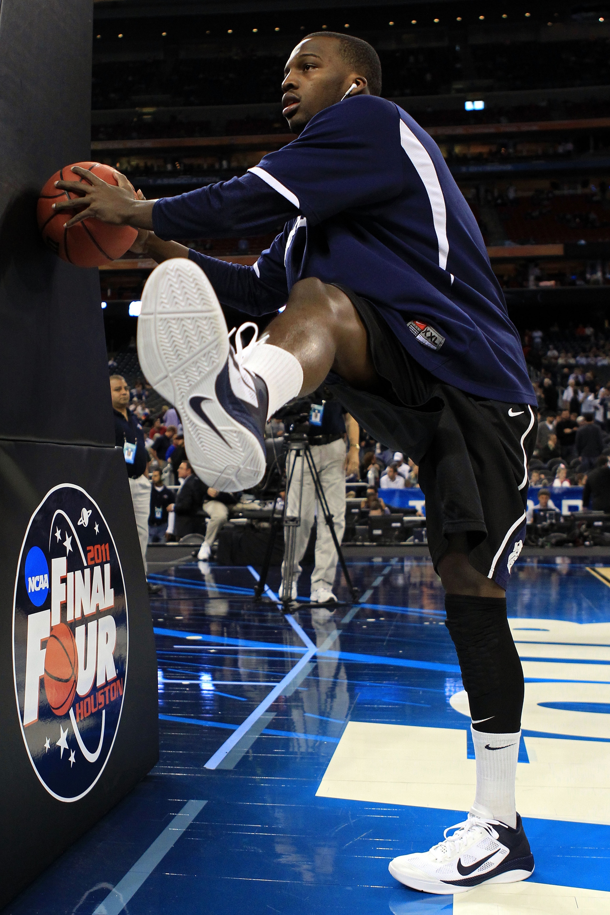 HOUSTON, TX - APRIL 04: Shelvin Mack #1 of the Butler Bulldogs stretches before the National Championship Game of the 2011 NCAA Division I Men's Basketball Tournament against the Connecticut Huskies at Reliant Stadium on April 4, 2011 in Houston, Texas. HOUSTON, TX - APRIL 04: Shelvin Mack #1 of the Butler Bulldogs stretches before the National Championship Game of the 2011 NCAA Division I Men's Basketball Tournament against the Connecticut Huskies at Reliant Stadium on April 4, 2011 in Houston, Texas.