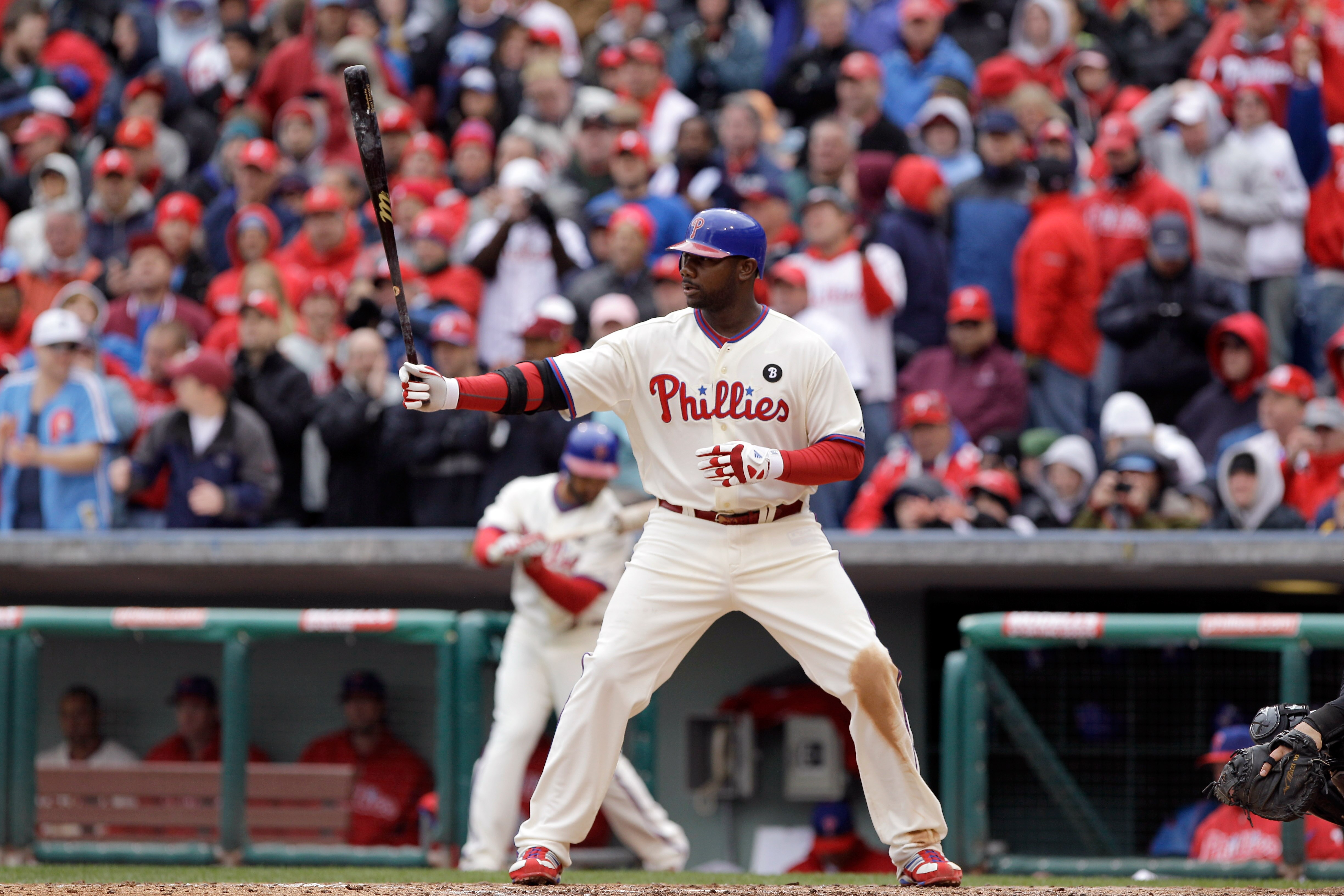 PHILADELPHIA, PA - APRIL 01:  Batter Ryan Howard #6 of the Philadelphia Phillies against the Houston Astros during opening day at Citizens Bank Park on April 1, 2011 in Philadelphia, Pennsylvania.  (Photo by Rob Carr/Getty Images)