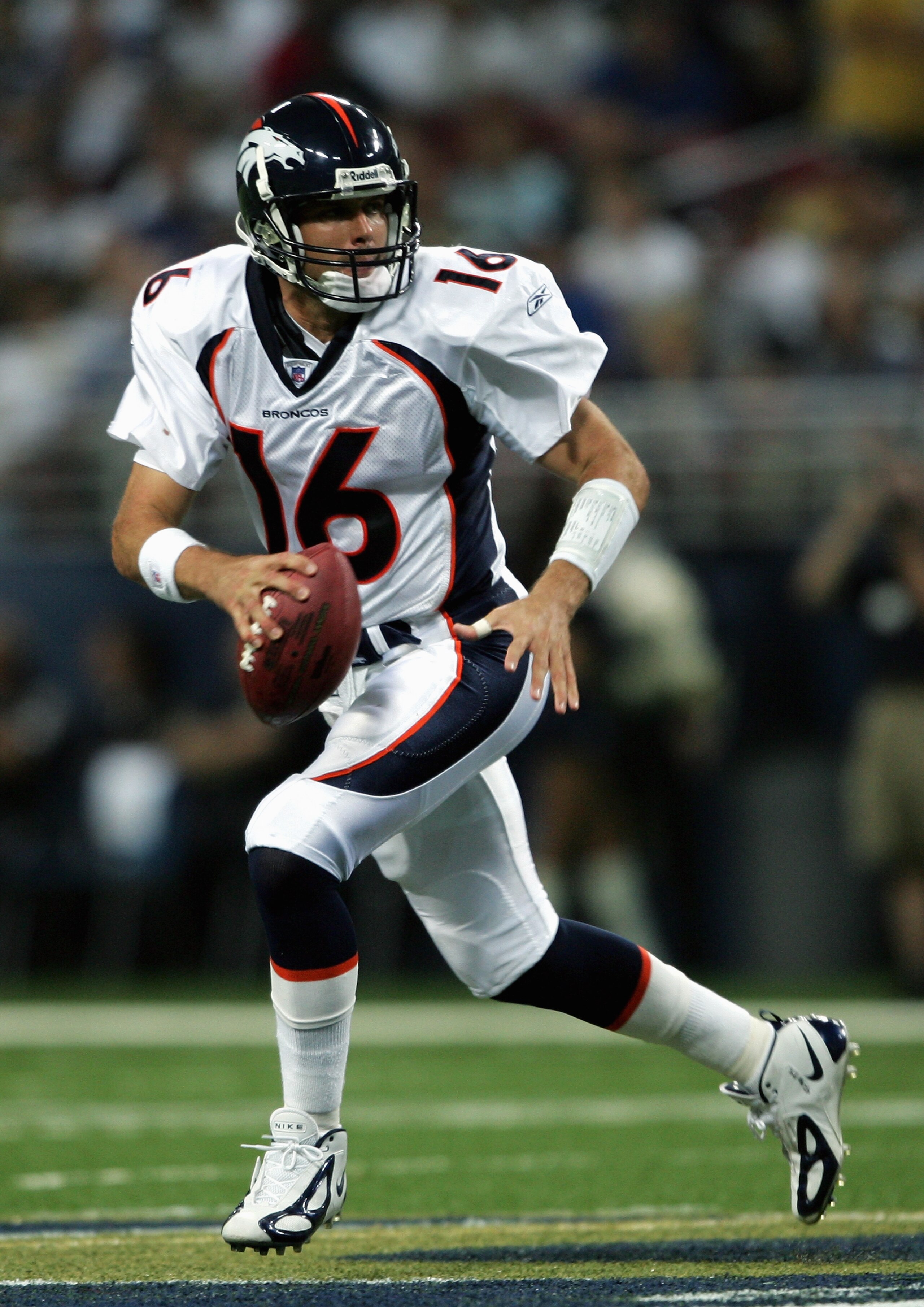 ST. LOUIS - SEPTEMBER 10: Jake Plummer #16 of the Denver Borncos looks to pass during the game with the St. Louis Rams on September 10, 2006 at the Edward Jones Dome in St. Louis, Missouri. The St. Louis Rams won 18-10. (Photo by Elsa/Getty Images) ST. LOUIS - SEPTEMBER 10: Jake Plummer #16 of the Denver Borncos looks to pass during the game with the St. Louis Rams on September 10, 2006 at the Edward Jones Dome in St. Louis, Missouri. The St. Louis Rams won 18-10. (Photo by Elsa/Getty Images)