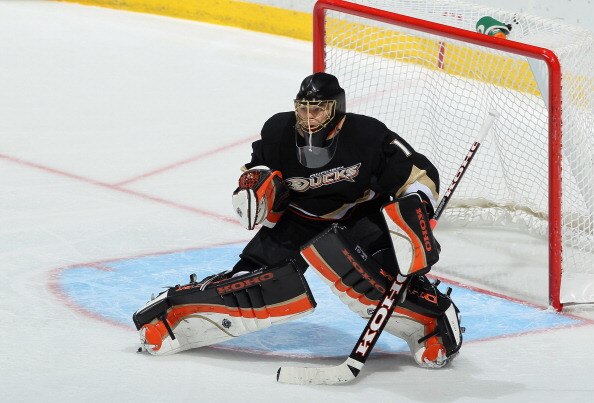 ANAHEIM, CA - JANUARY 05:  Goaltender Jonas Hiller #1 of the Anaheim Ducks defends his net against the Nashville Predators at the Honda Center on January 5, 2011 in Anaheim, California.  (Photo by Jeff Gross/Getty Images)