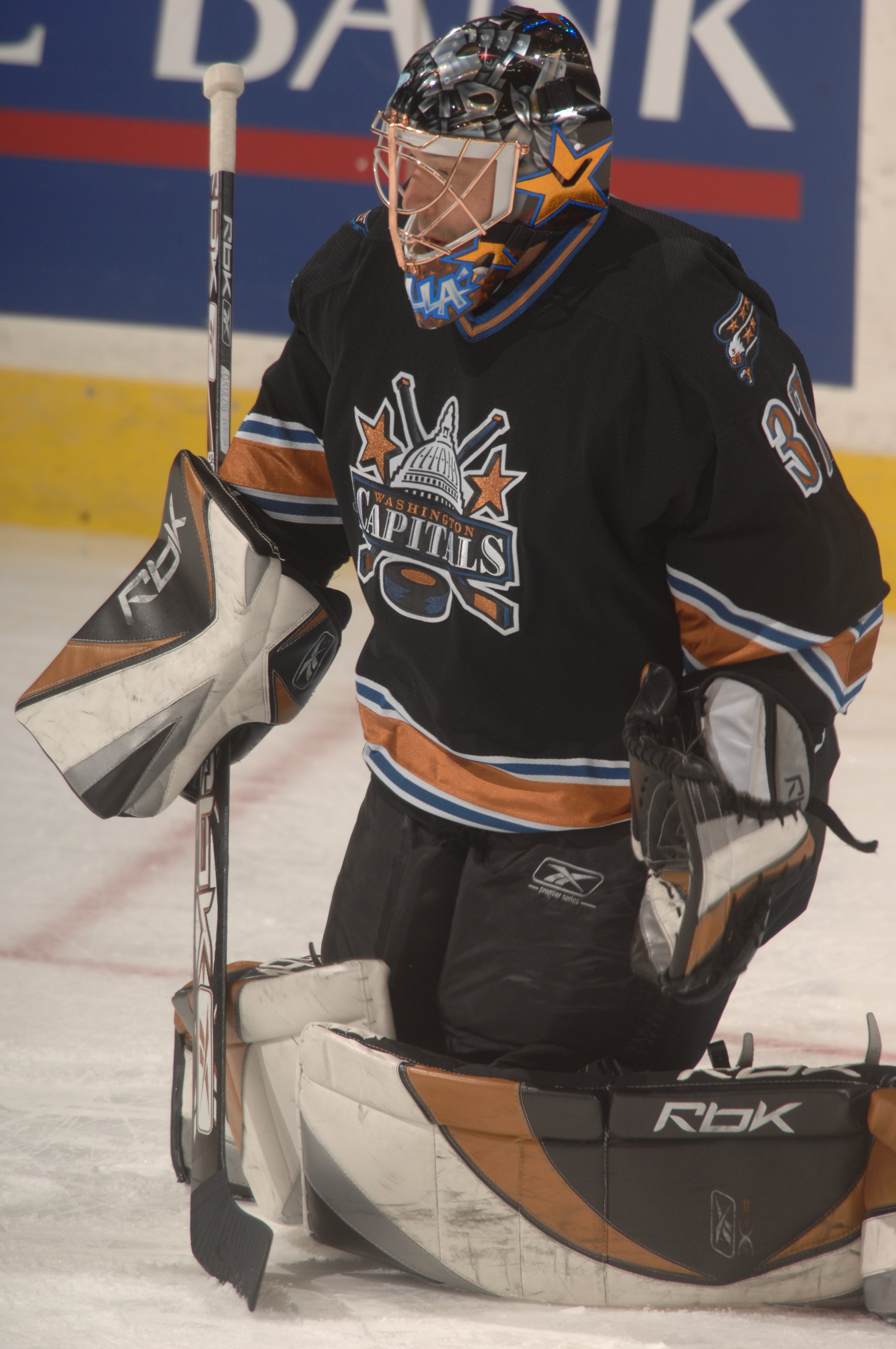 WASHINGTON - DECEMBER 8:  Olaf Kolzig #37 of the Washington Capitals warms up before the game against the Anaheim Ducks at the Verizon Center on December 8, 2006 in Washington, D.C. The Ducks won 6-1. (Photo by Mitchell Layton/Getty Images)