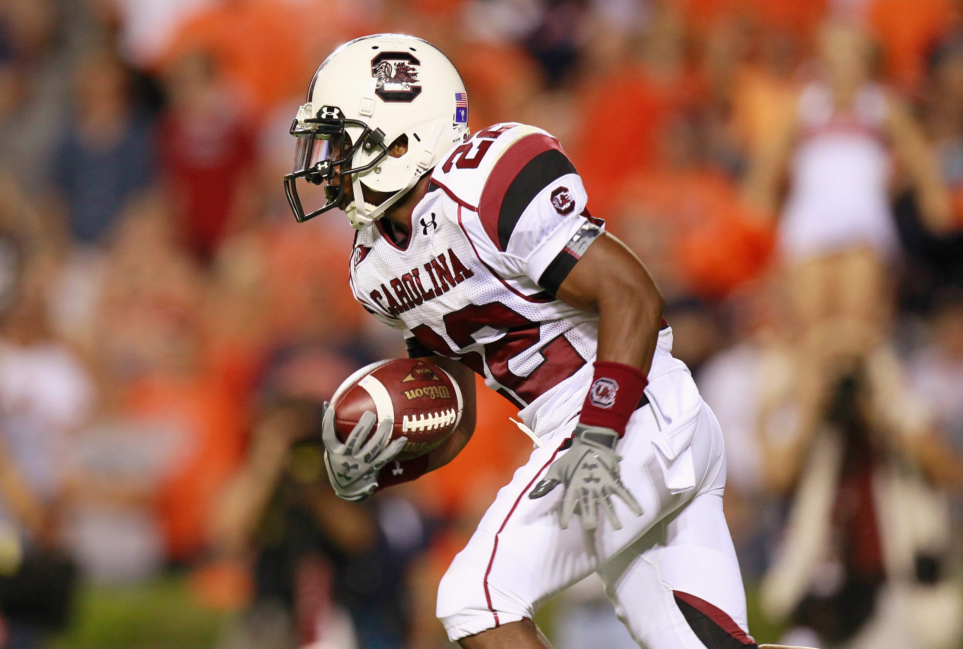 AUBURN, AL - SEPTEMBER 25:  Marcus Lattimore #21 of the South Carolina Gamecocks against the Auburn Tigers at Jordan-Hare Stadium on September 25, 2010 in Auburn, Alabama.  (Photo by Kevin C. Cox/Getty Images)