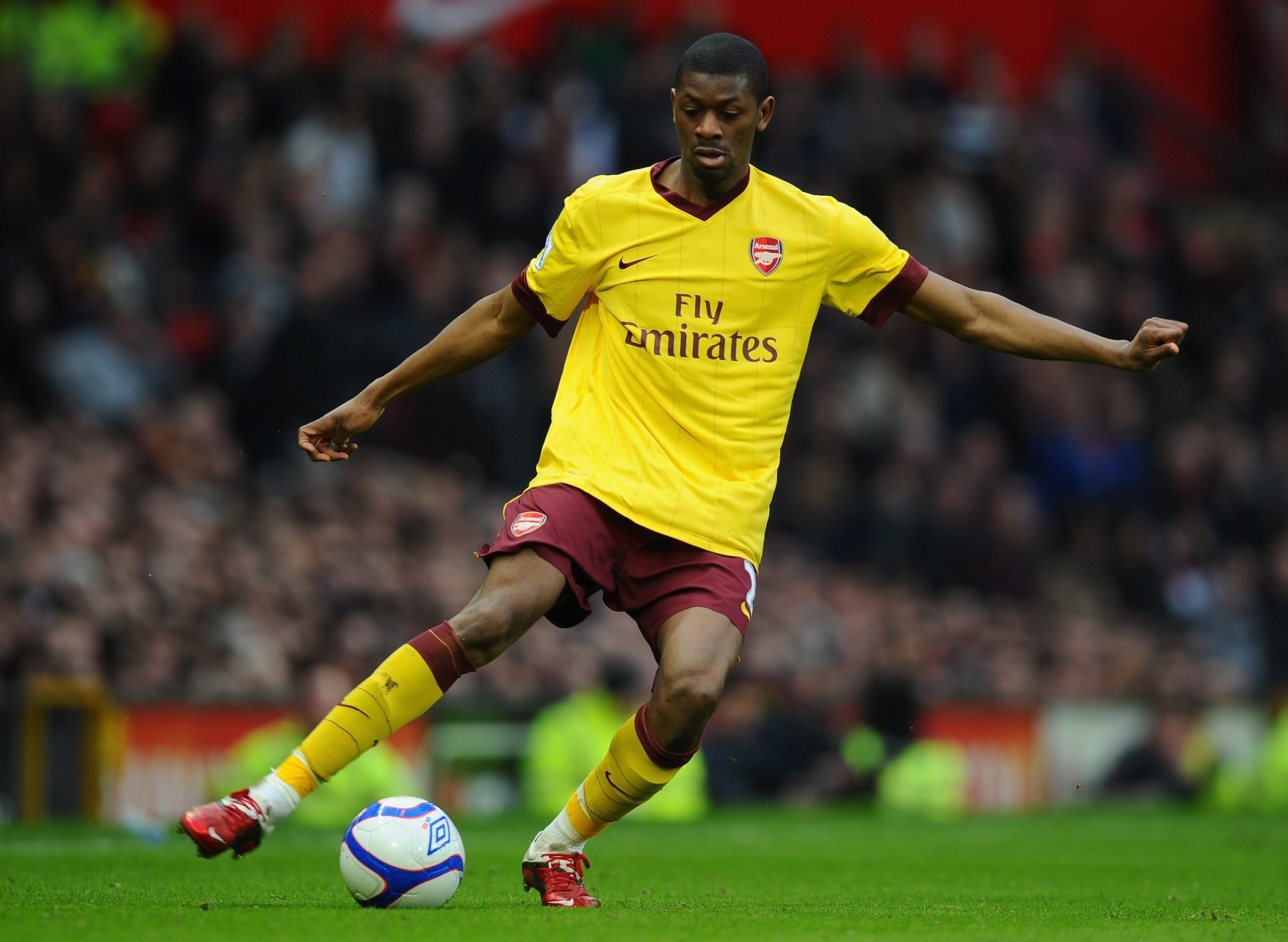 MANCHESTER, ENGLAND - MARCH 12: Abou Diaby of Arsenal passes the ball during the FA Cup sponsored by E.On Sixth Round match between Manchester United and Arsenal at Old Trafford on March 12, 2011 in Manchester, England. (Photo by Clive Mason/Getty Image MANCHESTER, ENGLAND - MARCH 12: Abou Diaby of Arsenal passes the ball during the FA Cup sponsored by E.On Sixth Round match between Manchester United and Arsenal at Old Trafford on March 12, 2011 in Manchester, England. (Photo by Clive Mason/Getty Image