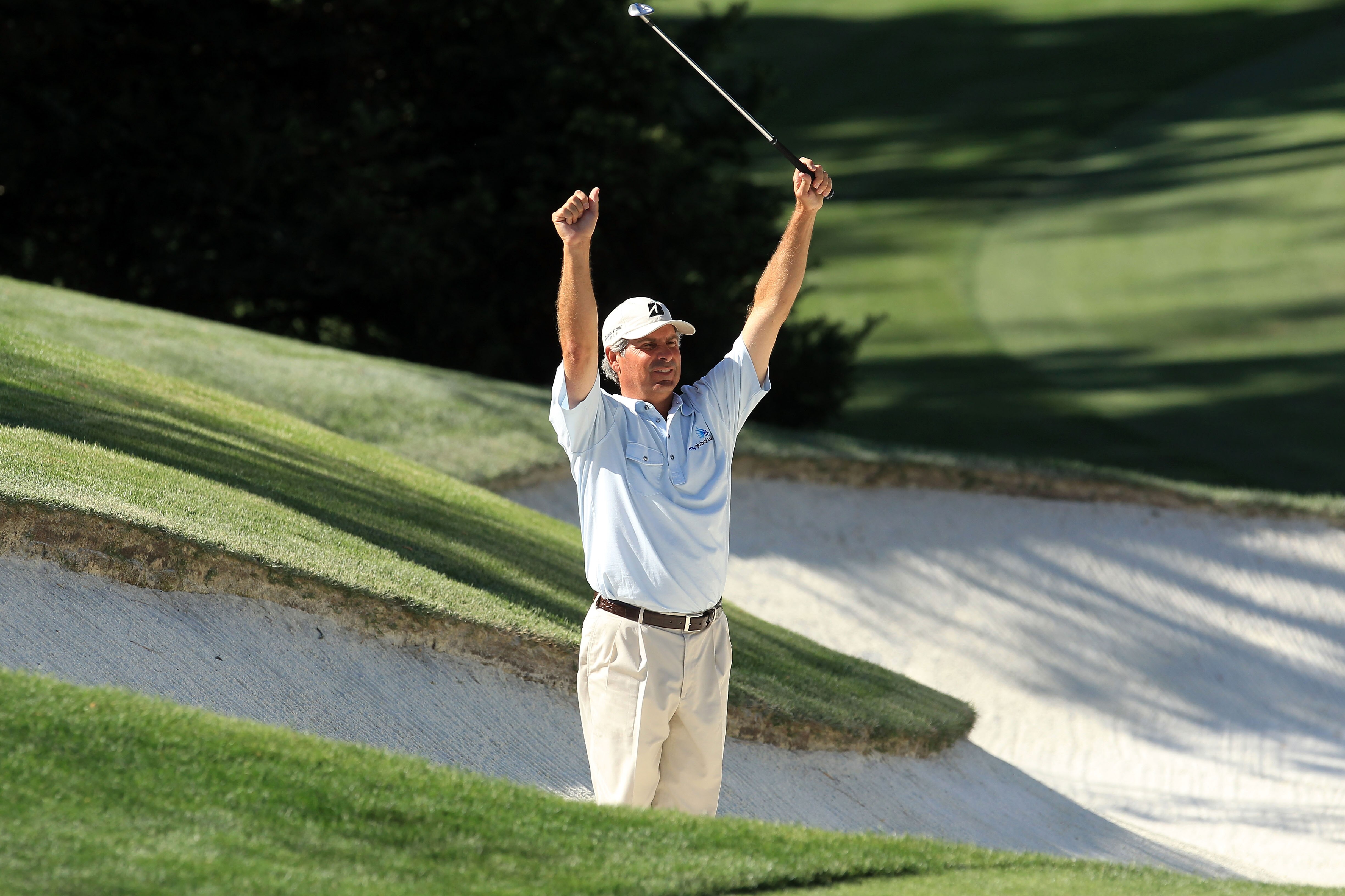 AUGUSTA, GA - APRIL 11:  Fred Couples reacts to his shot from a bunker on the tenth hole during the final round of the 2010 Masters Tournament at Augusta National Golf Club on April 11, 2010 in Augusta, Georgia.  (Photo by David Cannon/Getty Images)