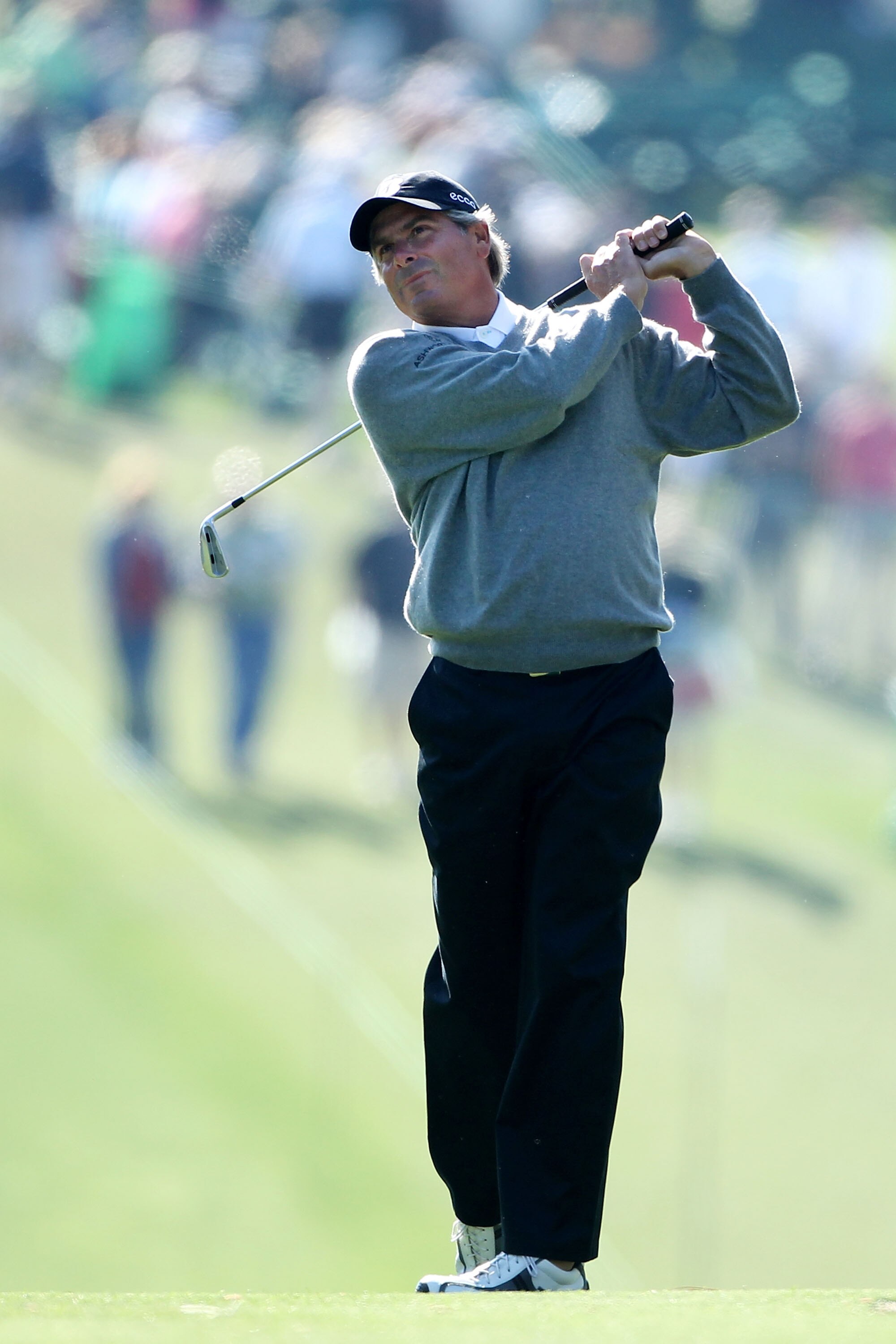 AUGUSTA, GA - APRIL 09:  Fred Couples watches a shot on the first hole during the second round of the 2010 Masters Tournament at Augusta National Golf Club on April 9, 2010 in Augusta, Georgia.  (Photo by Andrew Redington/Getty Images)