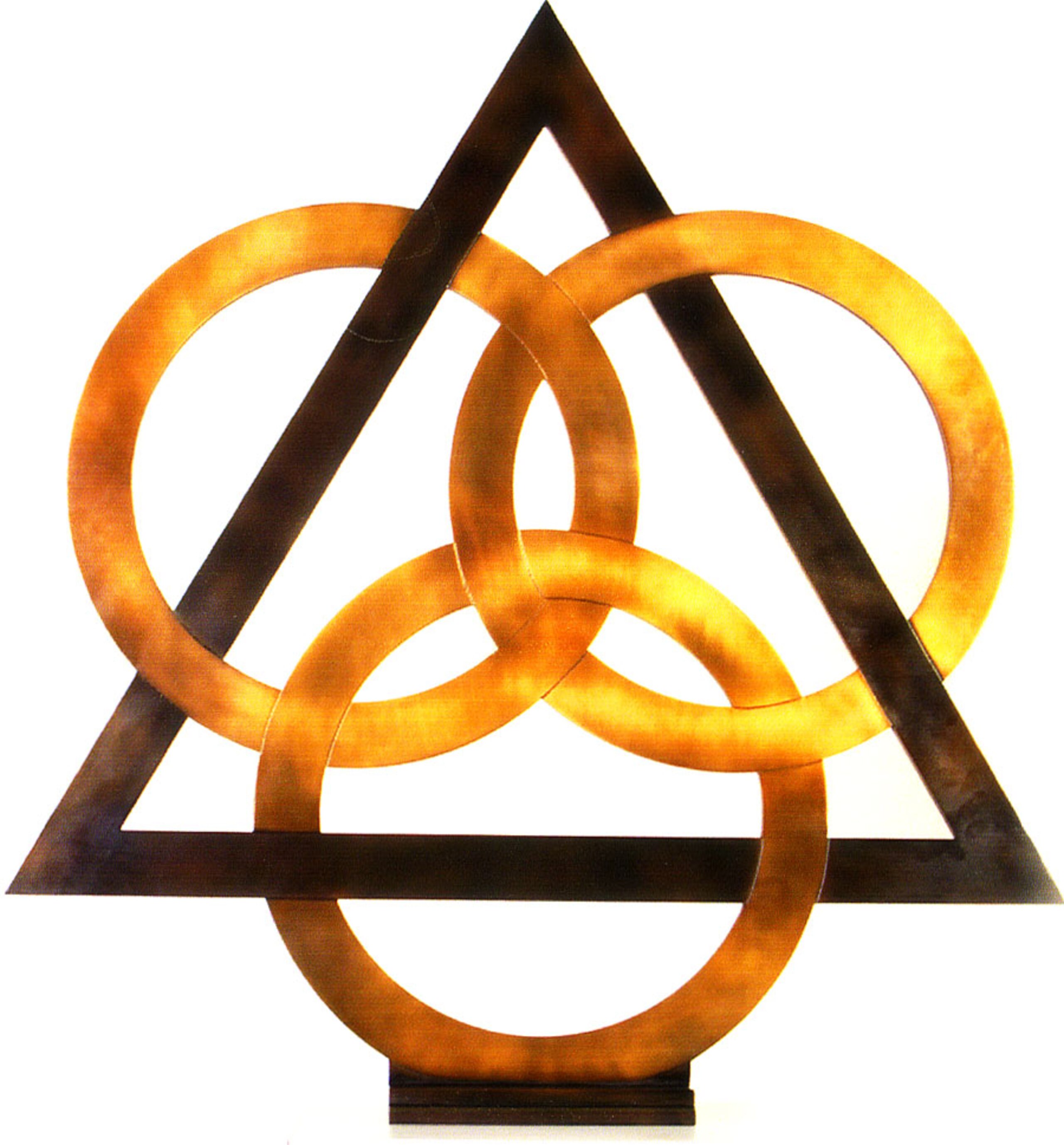 Courtesy of: http://www.mikedwyersculptures.com/commissions.php