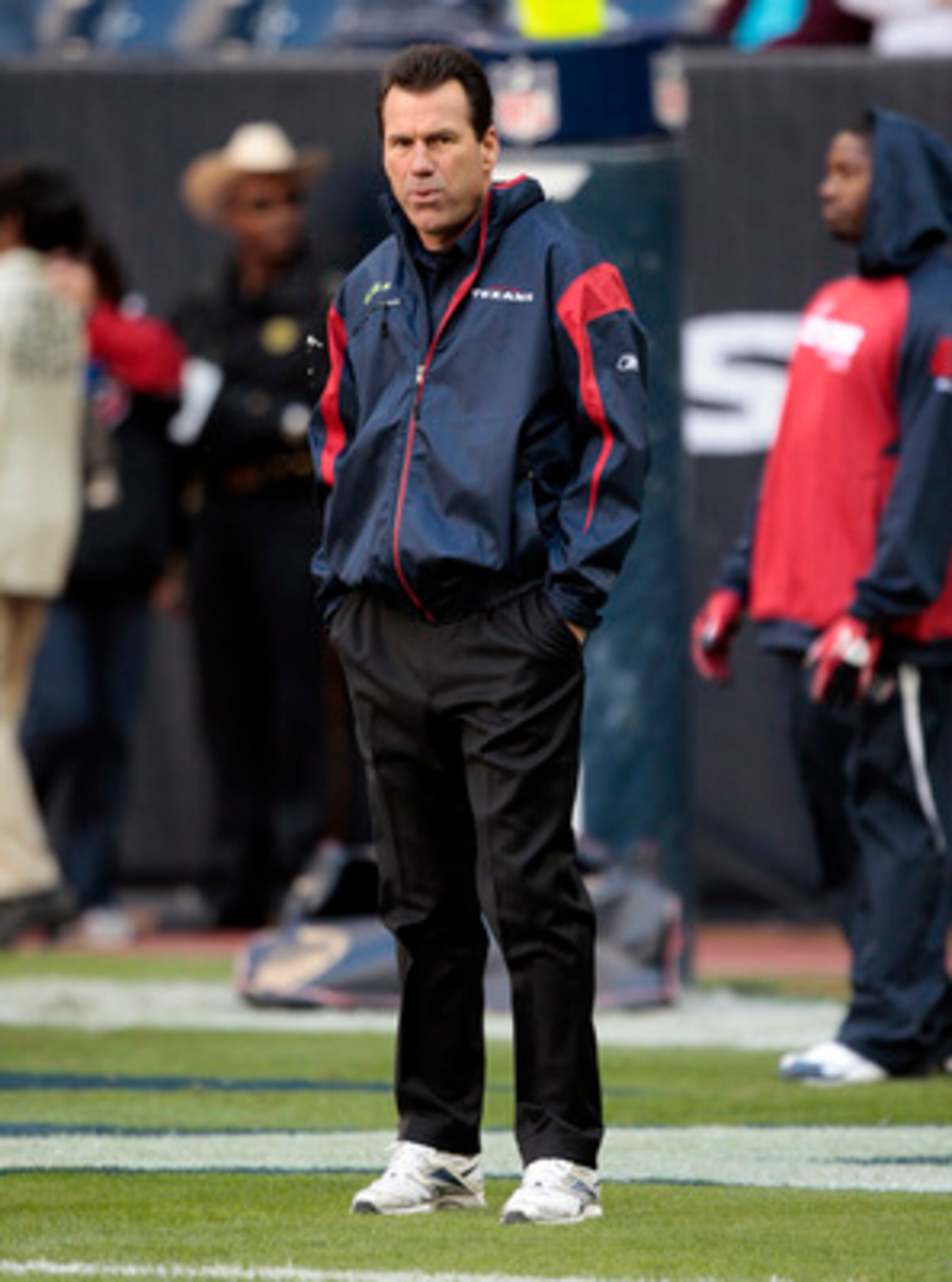 HOUSTON, TX - JANUARY 02: Head coach Gary Kubiak of the Houston Texans looks on during warm ups before playing the Jacksonville Jaguars at Reliant Stadium on January 2, 2011 in Houston, Texas. (Photo by Bob Levey/Getty Images) HOUSTON, TX - JANUARY 02: Head coach Gary Kubiak of the Houston Texans looks on during warm ups before playing the Jacksonville Jaguars at Reliant Stadium on January 2, 2011 in Houston, Texas. (Photo by Bob Levey/Getty Images)