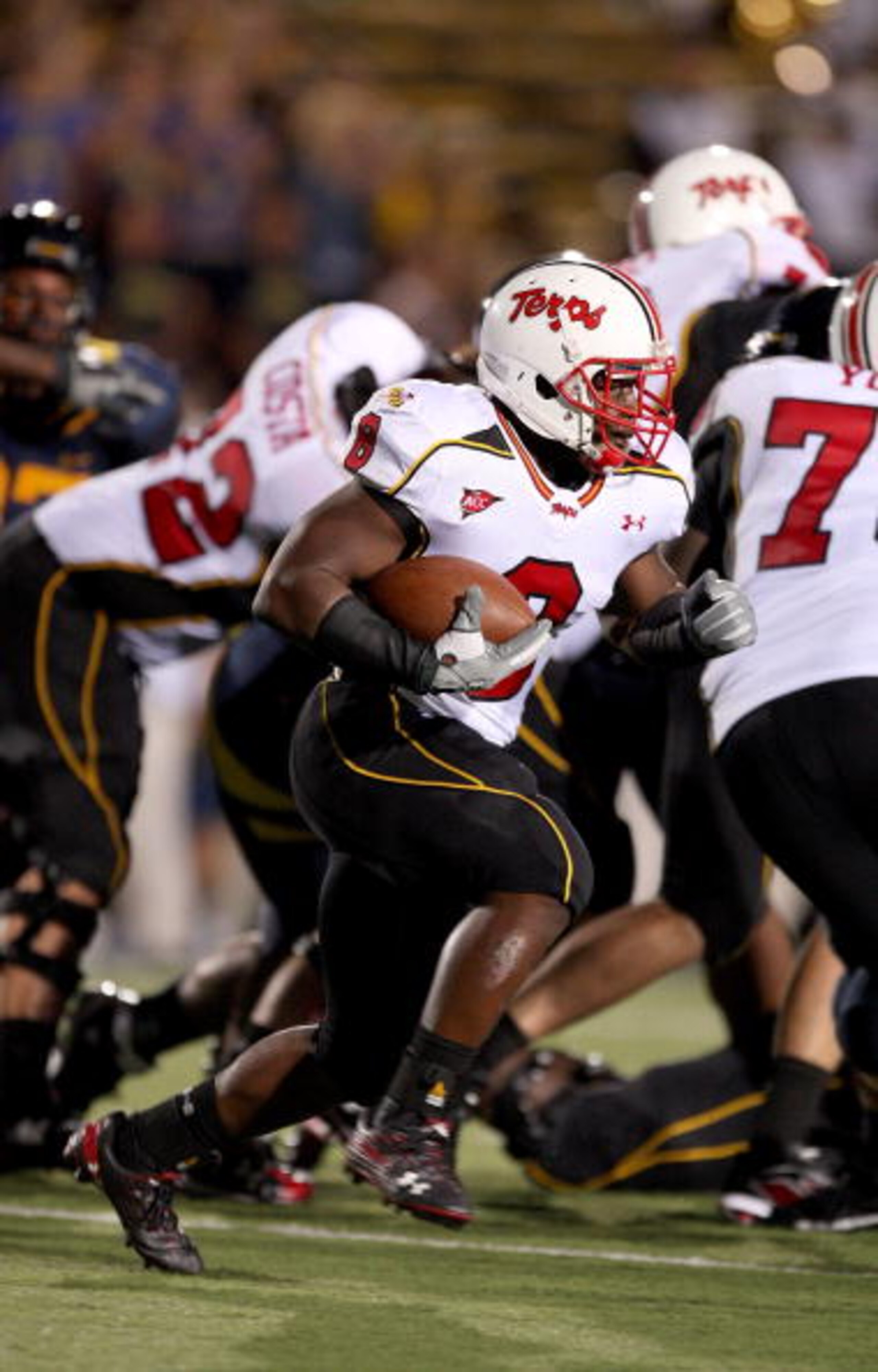 BERKELEY, CA - SEPTEMBER 05:  Davin Meggett #8 of the Maryland Terrapins runs with the ball during their game against the California Golden Bears at California Memorial Stadium on September 5, 2009 in Berkeley, California.  (Photo by Ezra Shaw/Getty Image