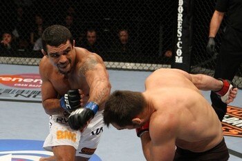 Vitor Belfort delivering a savage left hand to Rich Franklin