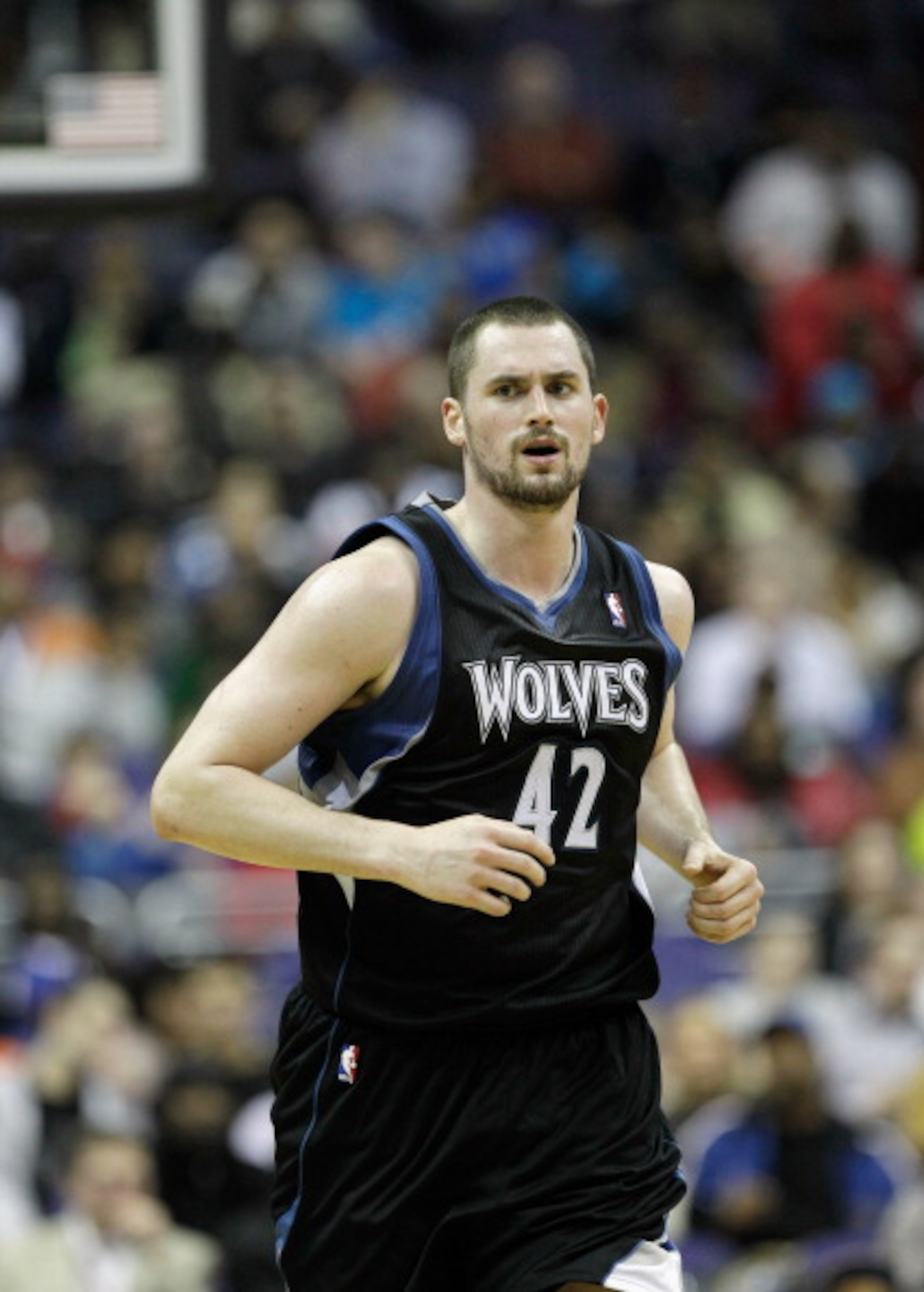 WASHINGTON, DC - MARCH 05: Kevin Love #42 of the Minnesota Timberwolves against the Washington Wizards at the Verizon Center on March 5, 2011 in Washington, DC. NOTE TO USER: User expressly acknowledges and agrees that, by downloading and/or using this P WASHINGTON, DC - MARCH 05: Kevin Love #42 of the Minnesota Timberwolves against the Washington Wizards at the Verizon Center on March 5, 2011 in Washington, DC. NOTE TO USER: User expressly acknowledges and agrees that, by downloading and/or using this P