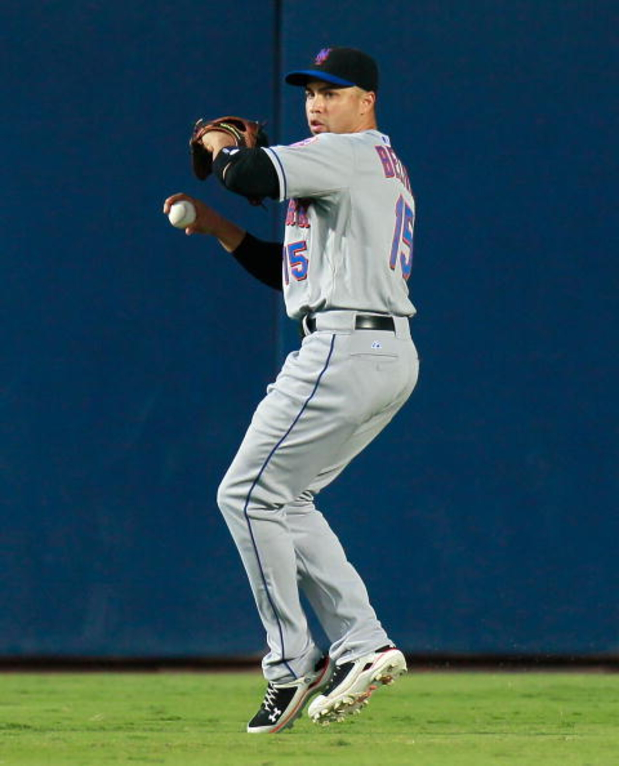 ATLANTA - SEPTEMBER 01: Carlos Beltran #15 of the New York Mets against the Atlanta Braves at Turner Field on September 1, 2010 in Atlanta, Georgia. (Photo by Kevin C. Cox/Getty Images) ATLANTA - SEPTEMBER 01: Carlos Beltran #15 of the New York Mets against the Atlanta Braves at Turner Field on September 1, 2010 in Atlanta, Georgia. (Photo by Kevin C. Cox/Getty Images)