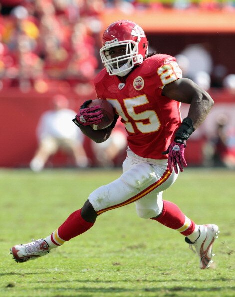 KANSAS CITY, MO - OCTOBER 24:  Jamaal Charles #25 of the Kansas City Chiefs in action during the game against the Jacksonville Jaguars on October 24, 2010 at Arrowhead Stadium in Kansas City, Missouri.  (Photo by Jamie Squire/Getty Images)