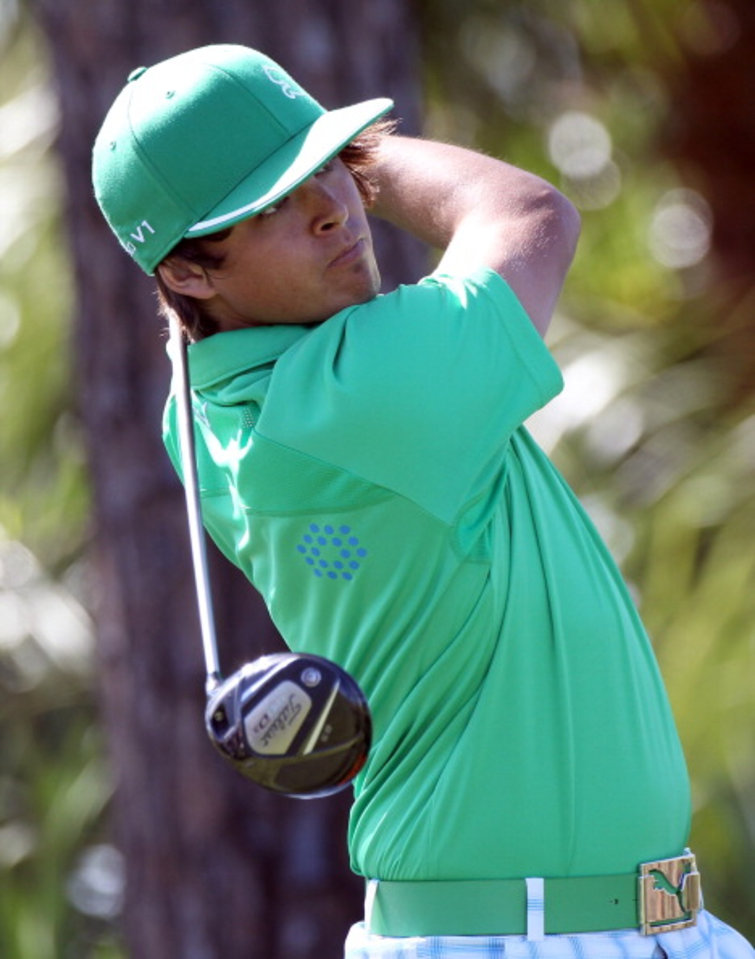 PALM BEACH GARDENS, FL - MARCH 04:  Rickie Fowler plays a shot on the 2nd hole during the second round of The Honda Classic at PGA National Resort and Spa on March 4, 2011 in Palm Beach Gardens, Florida.  (Photo by Sam Greenwood/Getty Images)