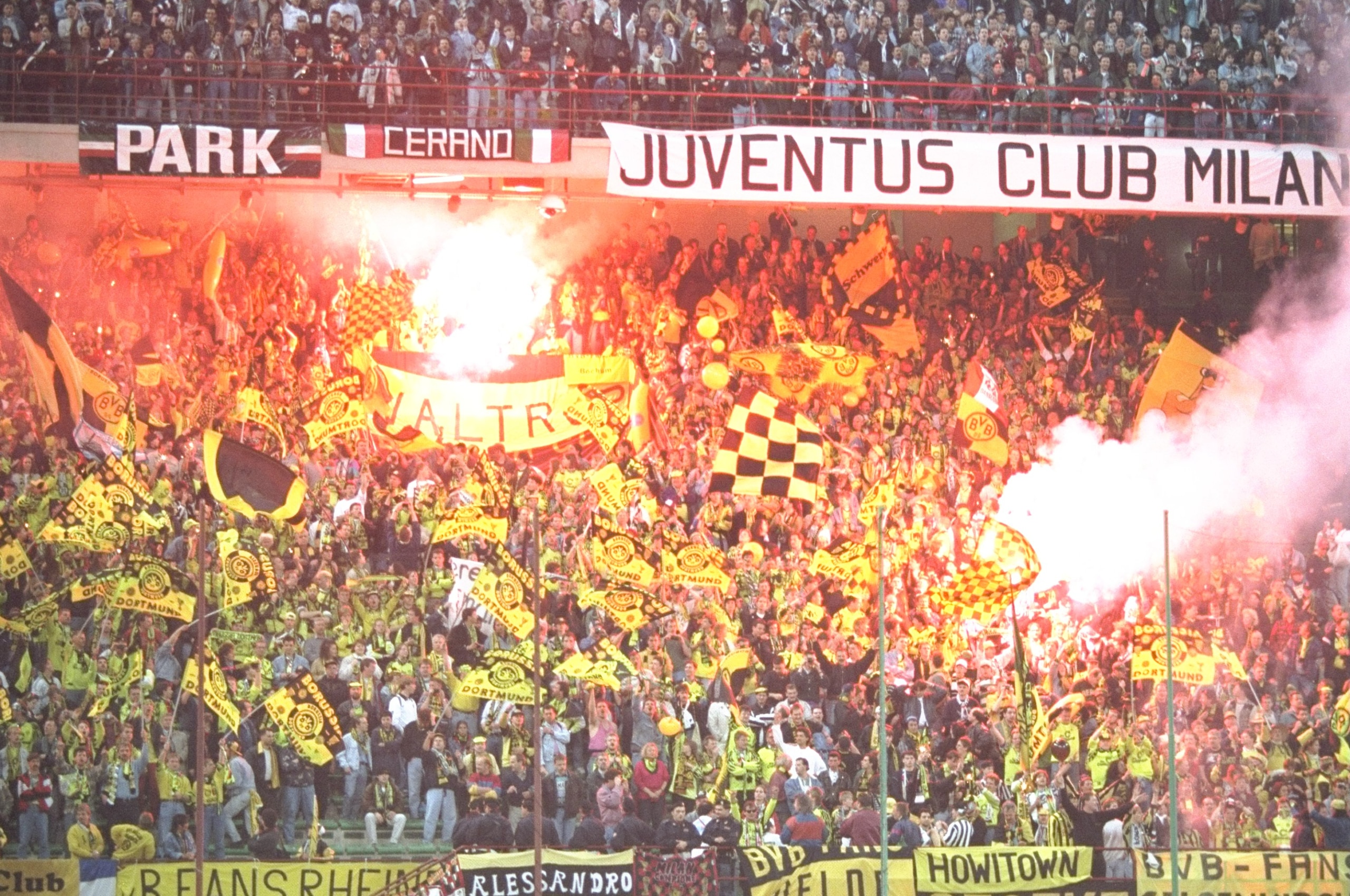 Apr 1995:  General view of Juventus FC fans during the UEFA Cup semi-final against Borussia Dortmund at the Delle Alpi Stadium in Turin, Italy. The match ended in a 2-2 draw. \ Mandatory Credit: Allsport UK /Allsport