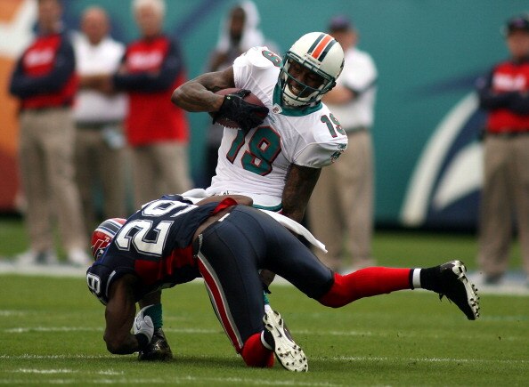 MIAMI - DECEMBER 19:  Receiver Brandon Marshall #19 of the Miami Dolphins makes a catch against the Buffalo Bills at Sun Life Stadium on December 19, 2010 in Miami, Florida. The Bills defeated the Dolphins 17-14.  (Photo by Marc Serota/Getty Images)