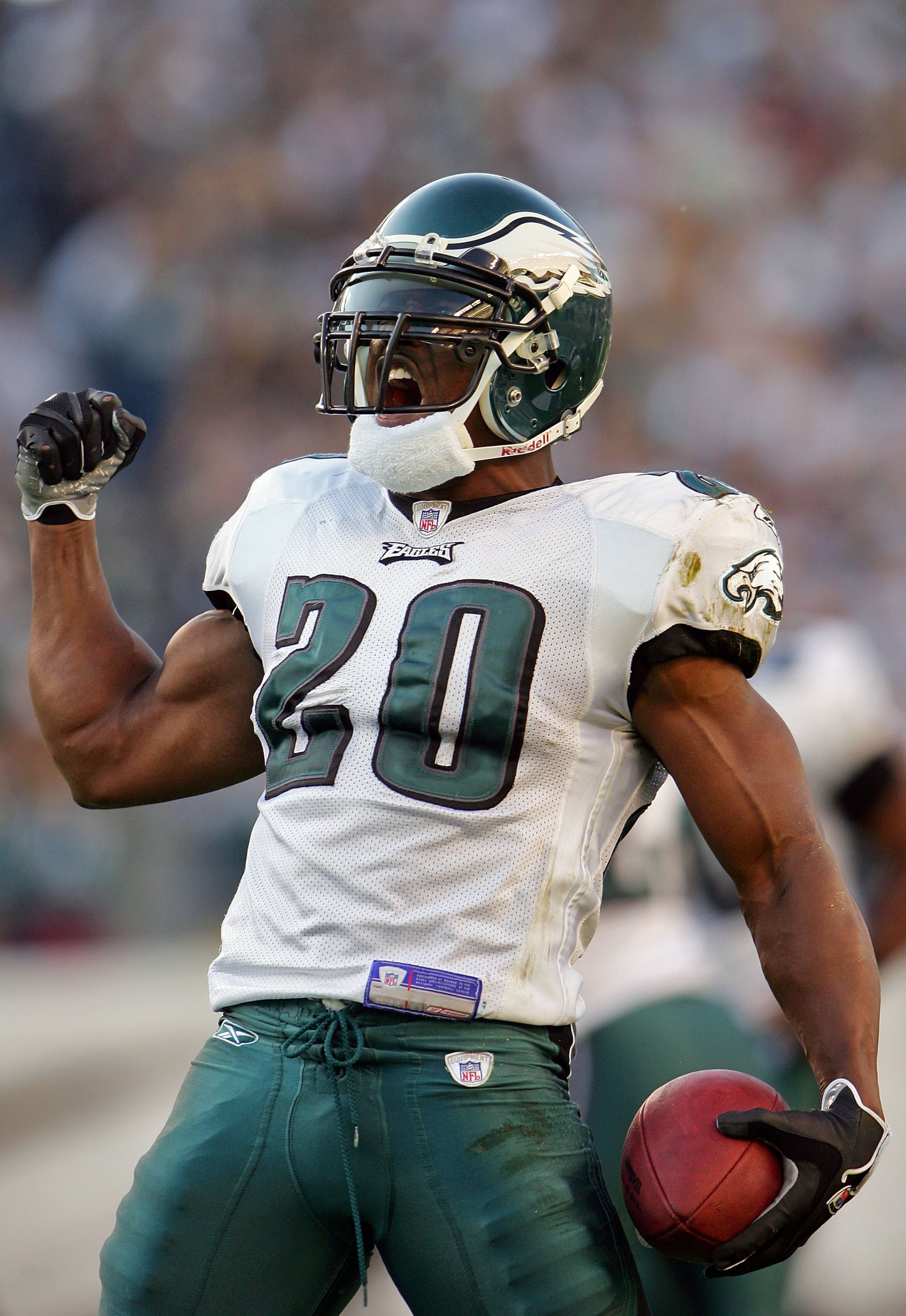 PHILADELPHIA - OCTOBER 08:  Brian Dawkins #20 of the Philadelphia Eagles celebrates his interception in the first quarter against the Dallas Cowboys at Lincoln Financial Field on October 8, 2006 in Philadelphia, Pennsylvania.  (Photo by Chris McGrath/Gett