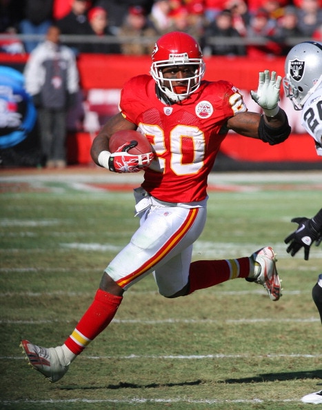 KANSAS CITY, MO - JANUARY 02:  Running back Thomas Jones #25 of the Kansas City Chiefs runs down field in a game against the Oakland Raiders at Arrowhead Stadium on January 2, 2011 in Kansas City, Missouri.  (Photo by Tim Umphrey/Getty Images)