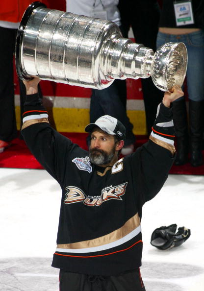 ANAHEIM, CA - JUNE 06:  Captain Scott Niedermayer #27 of the Anaheim Ducks hoists the Stanley Cup  after his team's victory over the Ottawa Senators 6-3 during Game Five of the n June 6, 2007 at Honda Center in Anaheim, California.  (Photo by Bruce Bennet