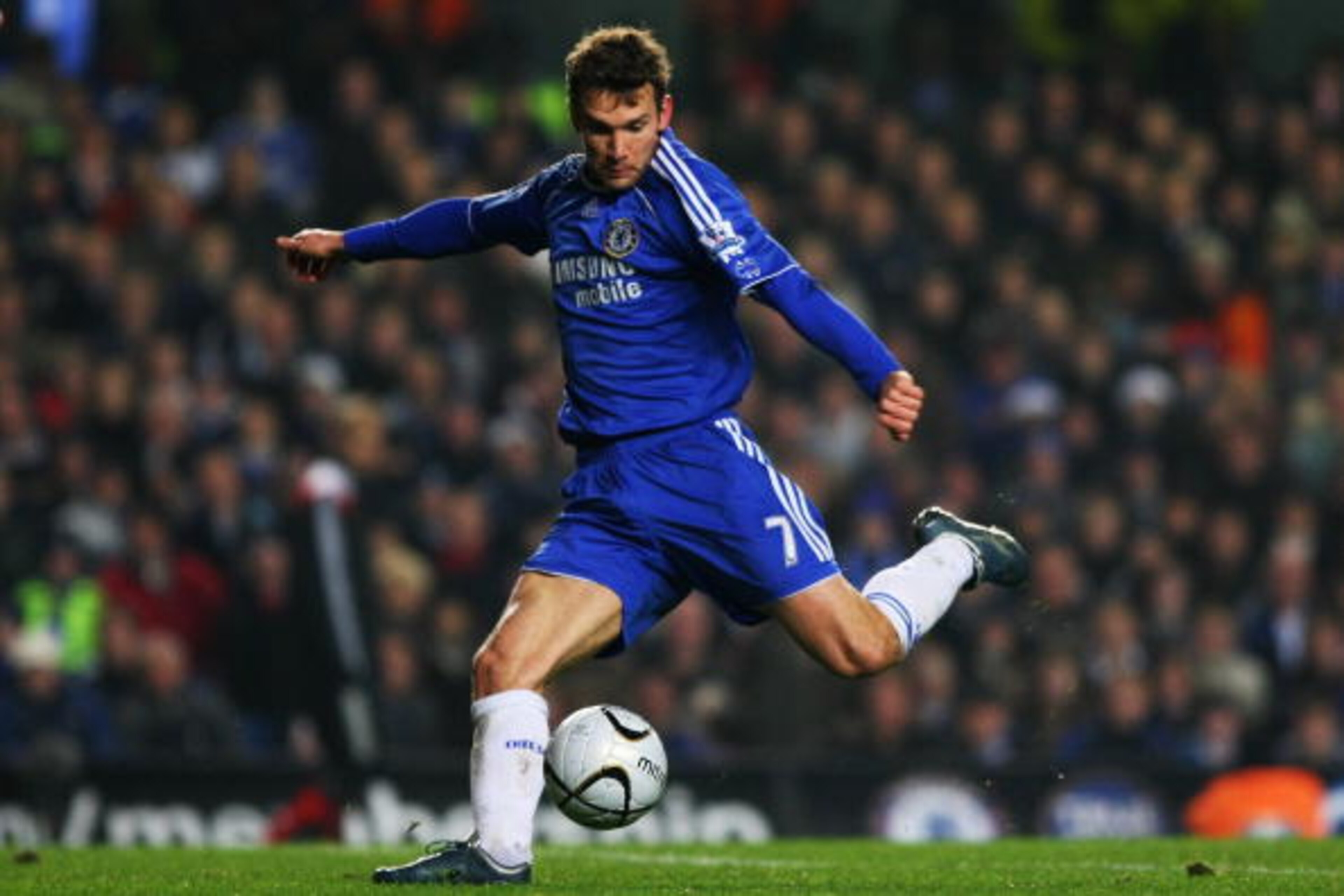 LONDON - DECEMBER 19: Andriy Shevchenko of Chelsea shoots at goal during the Carling Cup Quarter Final match between Chelsea and Liverpool at Stamford Bridge on December 19, 2007 in London, England. (Photo by Shaun Botterill/Getty Images) LONDON - DECEMBER 19: Andriy Shevchenko of Chelsea shoots at goal during the Carling Cup Quarter Final match between Chelsea and Liverpool at Stamford Bridge on December 19, 2007 in London, England. (Photo by Shaun Botterill/Getty Images)