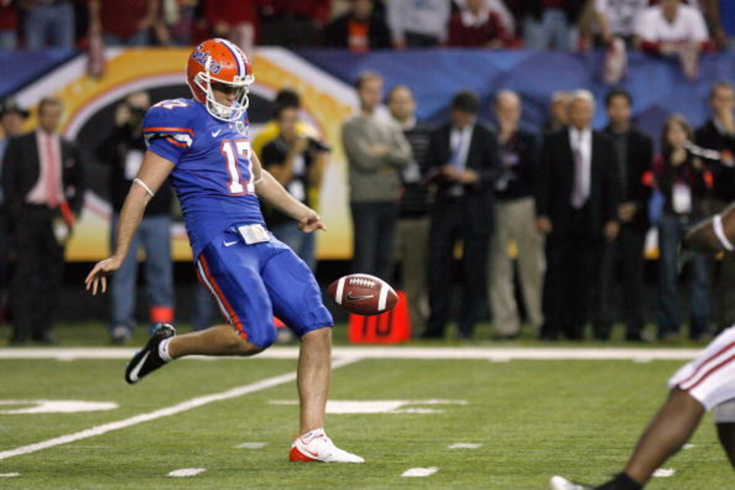 ATLANTA - DECEMBER 06: Chas Henry #17 of the Florida Gators punts the ball against the Alabama Crimson Tide during the SEC Championship on December 6, 2008 at the Georgia Dome in Atlanta, Georgia. (Photo by Kevin C. Cox/Getty Images) ATLANTA - DECEMBER 06: Chas Henry #17 of the Florida Gators punts the ball against the Alabama Crimson Tide during the SEC Championship on December 6, 2008 at the Georgia Dome in Atlanta, Georgia. (Photo by Kevin C. Cox/Getty Images)