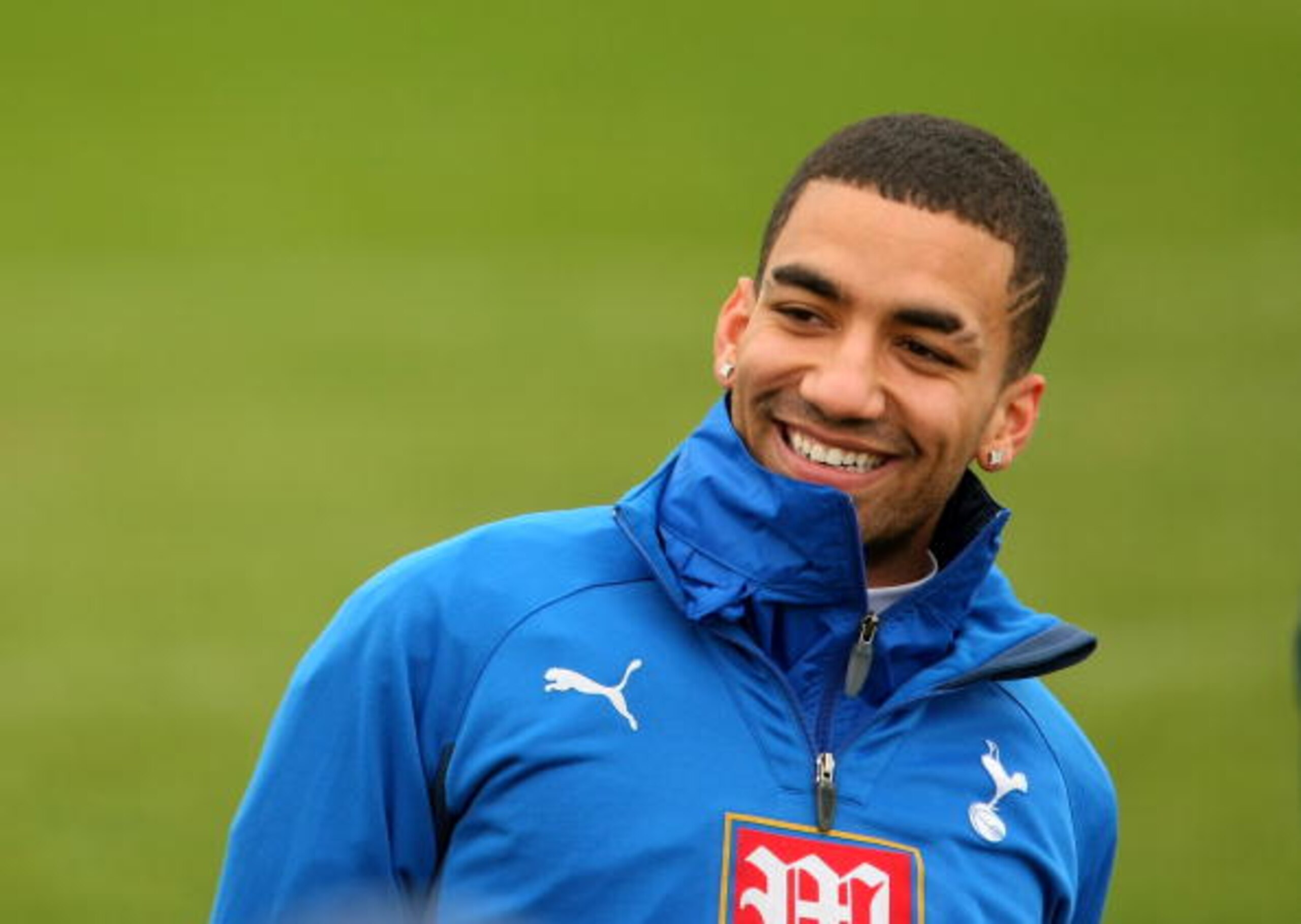 CHIGWELL, UNITED KINGDOM - FEBRUARY 28:  Aaron Lennon during the Tottenham Hotspur Training Session at Spurs Lodge on February 28, 2008 in Chigwell, England.  (Photo by Richard Heathcote/Getty Images)