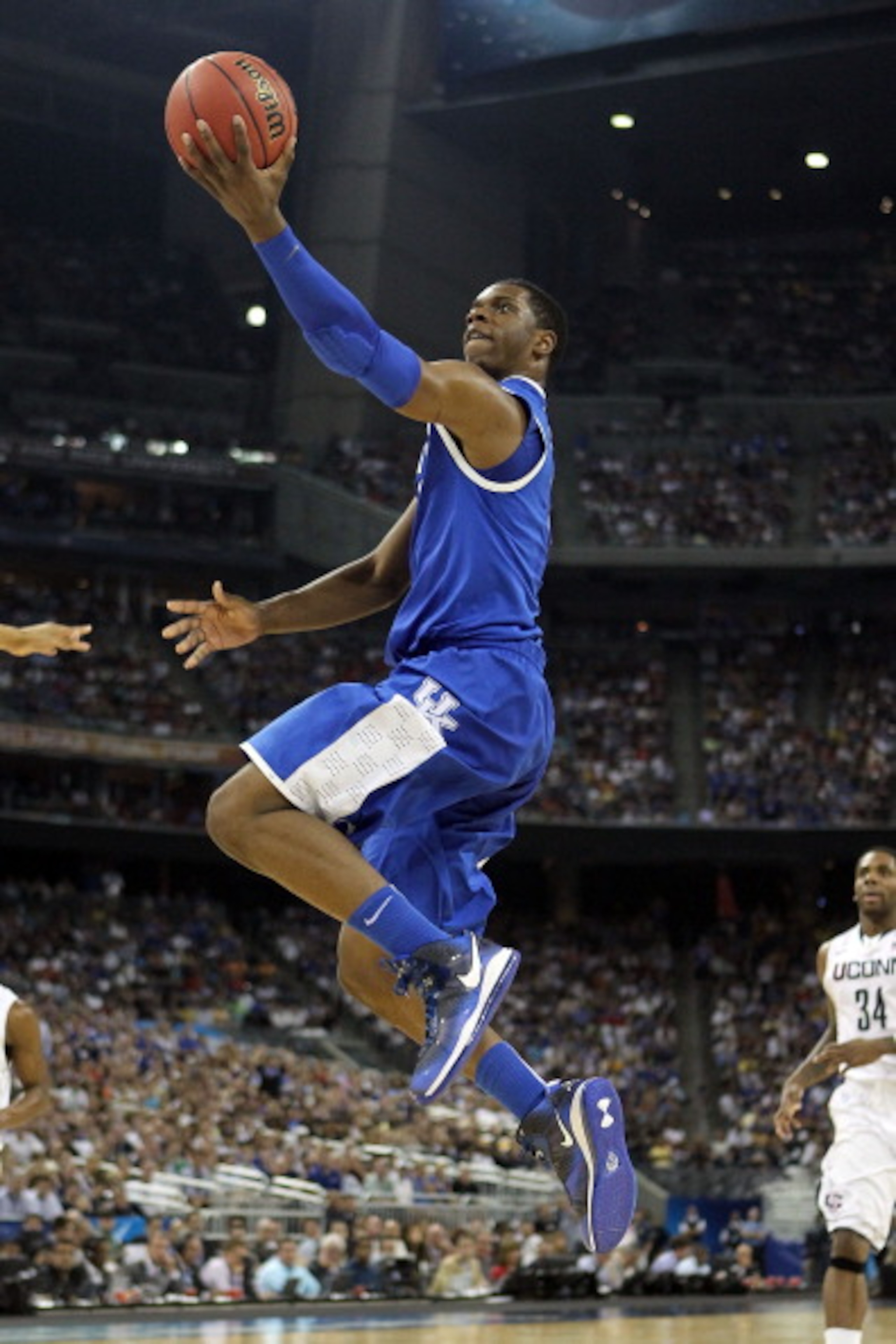HOUSTON, TX - APRIL 02: Terrence Jones #3 of the Kentucky Wildcats goes to the hoop against the Connecticut Huskies during the National Semifinal game of the 2011 NCAA Division I Men's Basketball Championship at Reliant Stadium on April 2, 2011 in Housto HOUSTON, TX - APRIL 02: Terrence Jones #3 of the Kentucky Wildcats goes to the hoop against the Connecticut Huskies during the National Semifinal game of the 2011 NCAA Division I Men's Basketball Championship at Reliant Stadium on April 2, 2011 in Housto