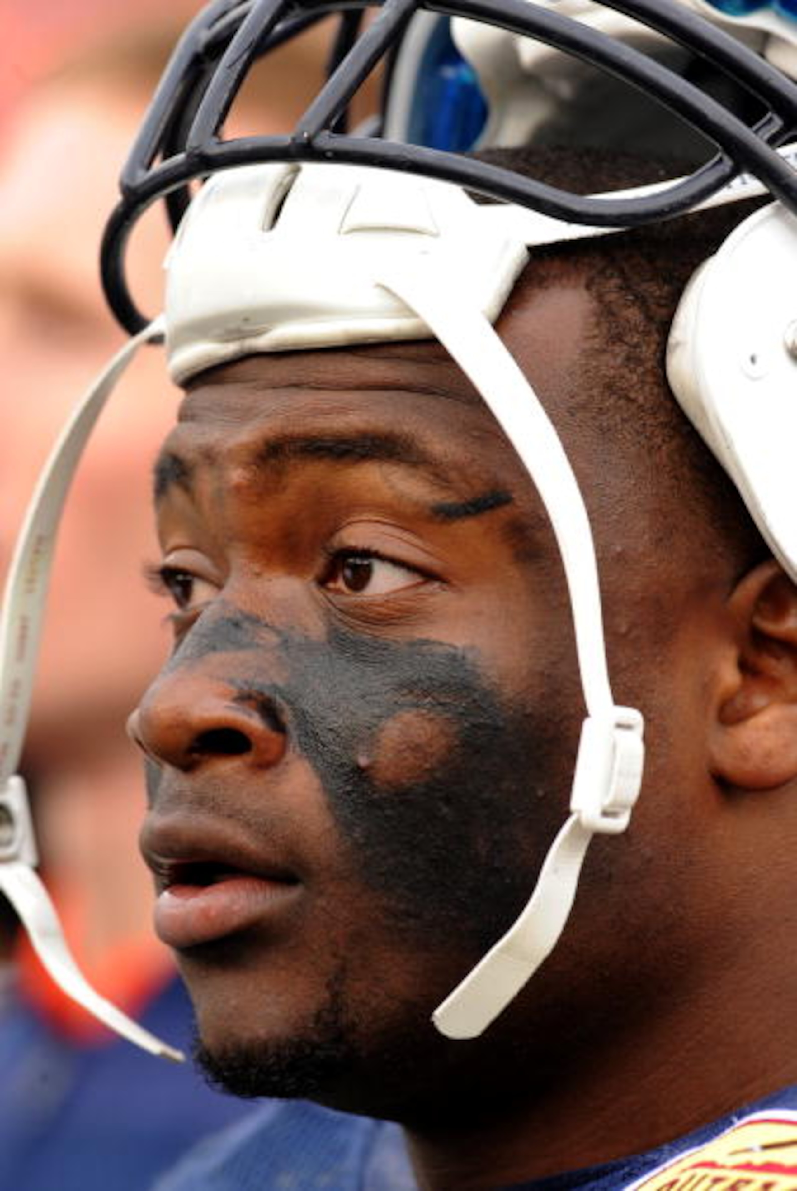 TAMPA, FL - JANUARY 1: Linebacker Eltoro Freeman #21 of the Auburn Tigers watches play against the Northwestern Wildcats in the Outback Bowl January 1, 2010 at Raymond James Stadium in Tampa, Florida.  (Photo by Al Messerschmidt/Getty Images)