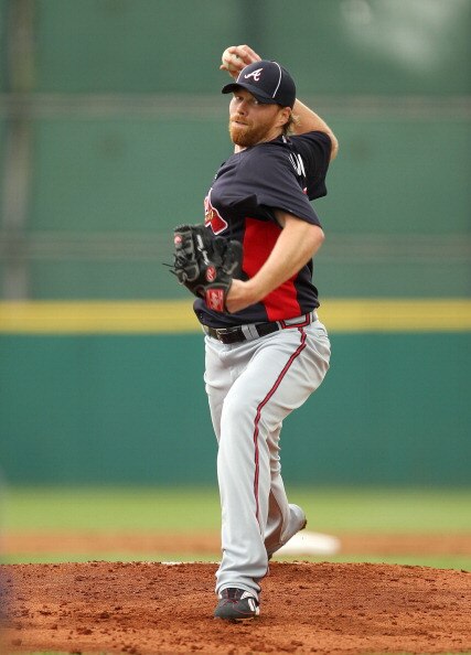 KISSIMMEE, FL - MARCH 01: Tommy Hanson #48 of the Atlanta Braves pitches during a Spring Training game against the Houston Astros at Osceola County Stadium on March 1, 2011 in Kissimmee, Florida.  (Photo by Mike Ehrmann/Getty Images)