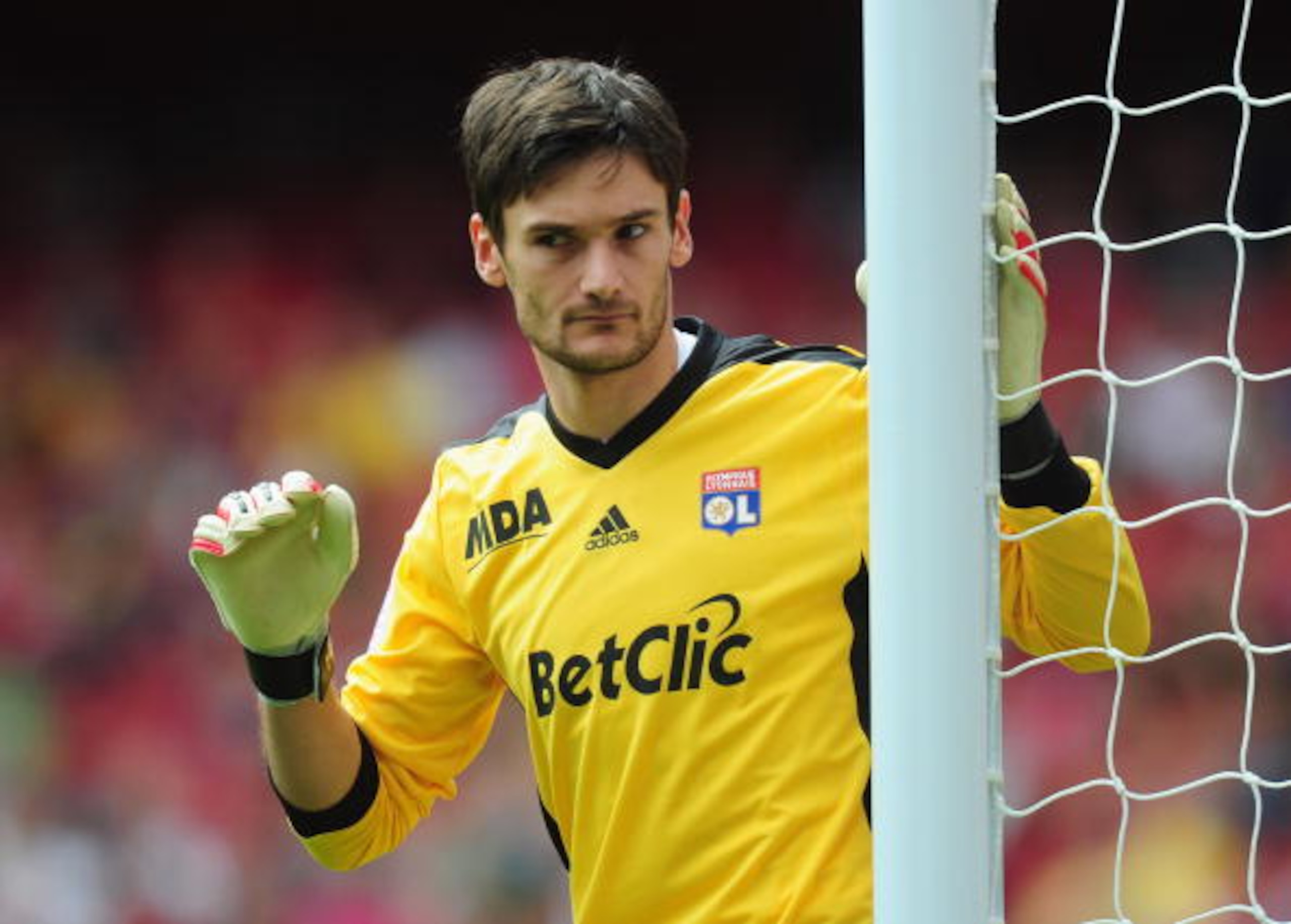 LONDON, ENGLAND - AUGUST 01: Hugo Lloris of Lyon in action during the Emirates Cup match between AC Milan and Lyon at Emirates Stadium on August 1, 2010 in London, England. (Photo by Mike Hewitt/Getty Images) LONDON, ENGLAND - AUGUST 01: Hugo Lloris of Lyon in action during the Emirates Cup match between AC Milan and Lyon at Emirates Stadium on August 1, 2010 in London, England. (Photo by Mike Hewitt/Getty Images)