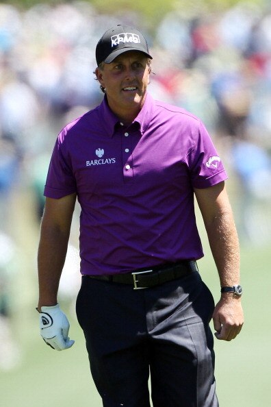 AUGUSTA, GA - APRIL 07:  Phil Mickelson walks up the first hole during the first round of the 2011 Masters Tournament at Augusta National Golf Club on April 7, 2011 in Augusta, Georgia.  (Photo by Andrew Redington/Getty Images)