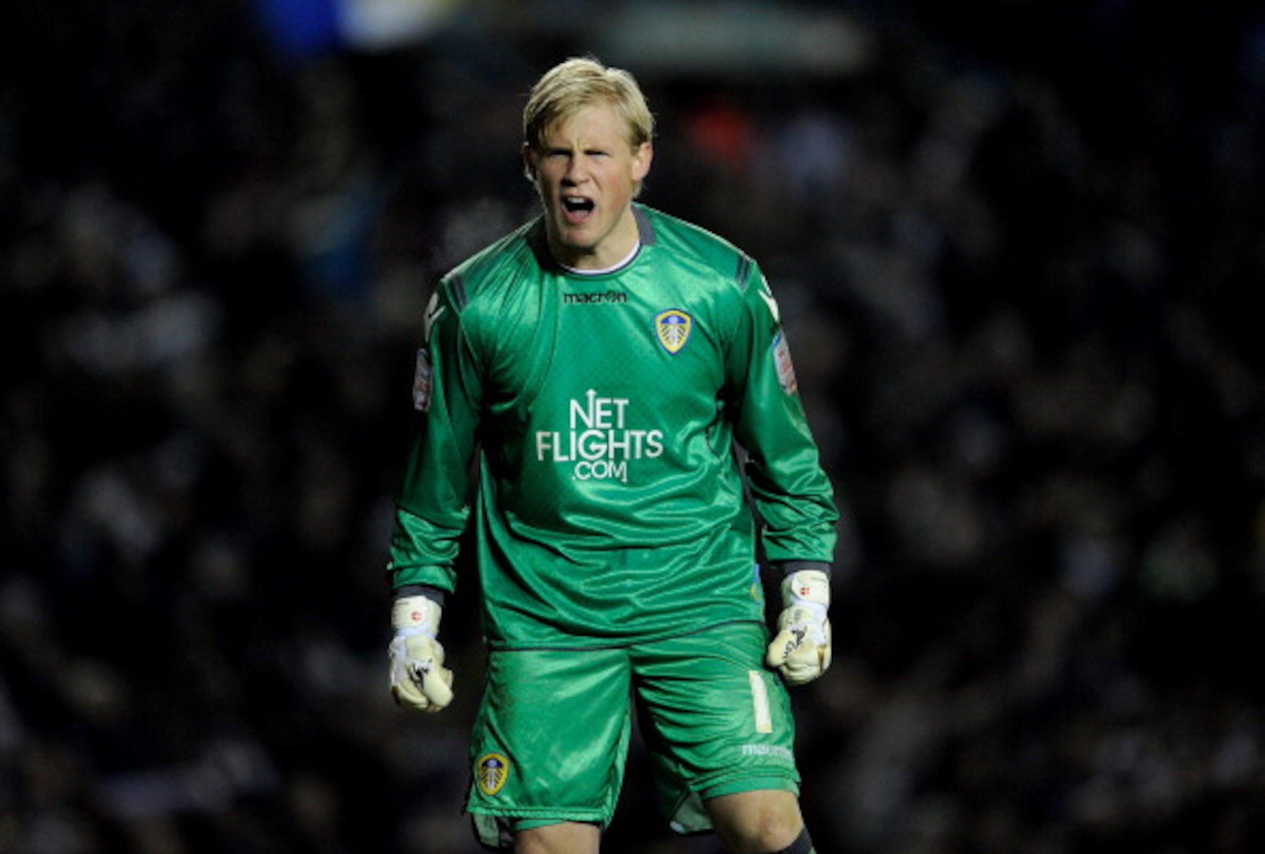 LEEDS, ENGLAND - JANUARY 19: Kasper Schmeichel of Leeds United reacts during the FA Cup sponsored by E.On Third Round Replay match between Leeds United and Arsenal at Elland Road on January 19, 2011 in Leeds, England. (Photo by Michael Regan/Getty Image LEEDS, ENGLAND - JANUARY 19: Kasper Schmeichel of Leeds United reacts during the FA Cup sponsored by E.On Third Round Replay match between Leeds United and Arsenal at Elland Road on January 19, 2011 in Leeds, England. (Photo by Michael Regan/Getty Image