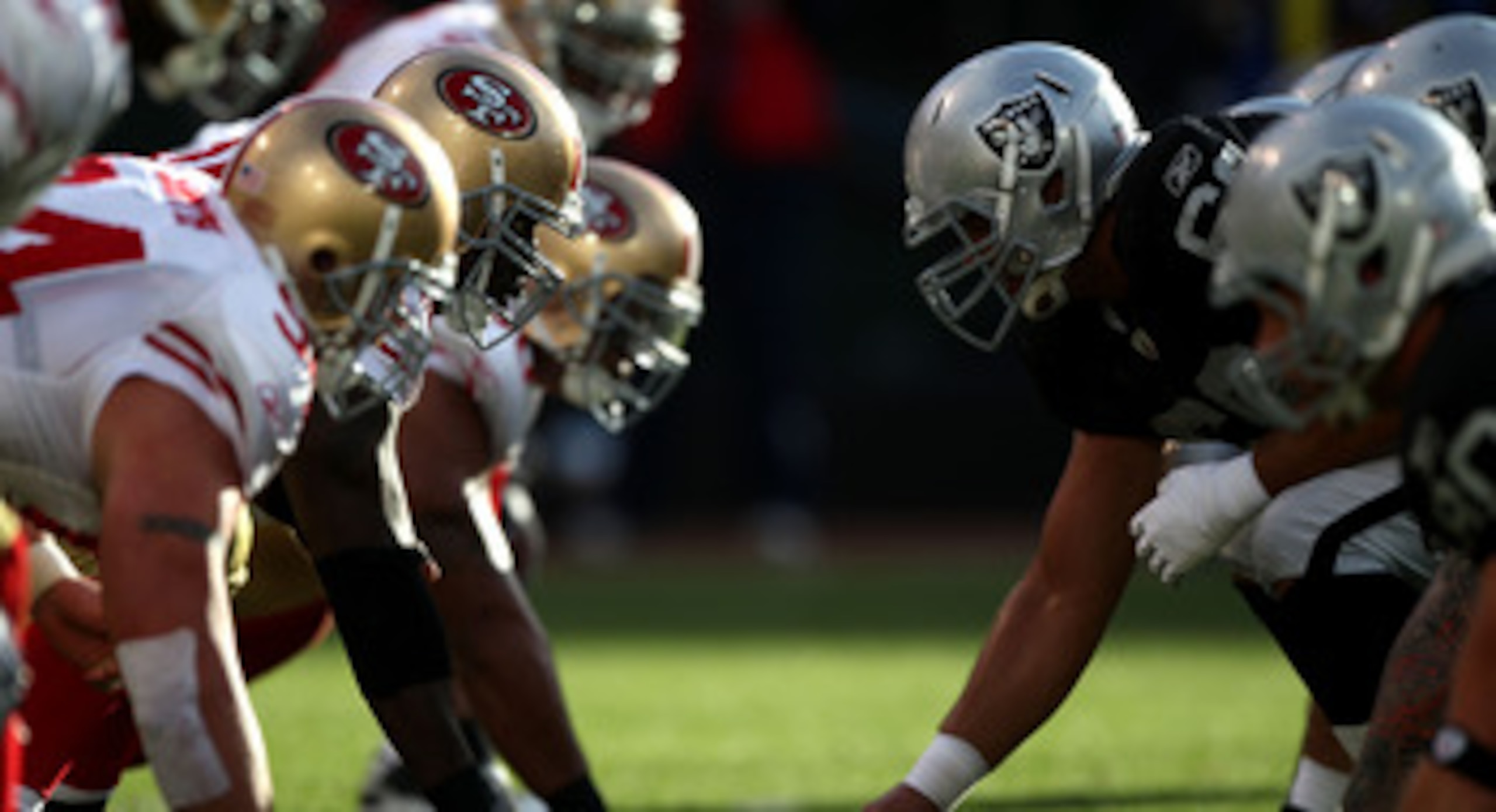 OAKLAND, CA - AUGUST 28:  Members of the Oakland Raiders line up against the San Francisco 49ers during an NFL preseason game at Oakland-Alameda County Coliseum on August 28, 2010 in Oakland, California. (Photo by Jed Jacobsohn/Getty Images)
